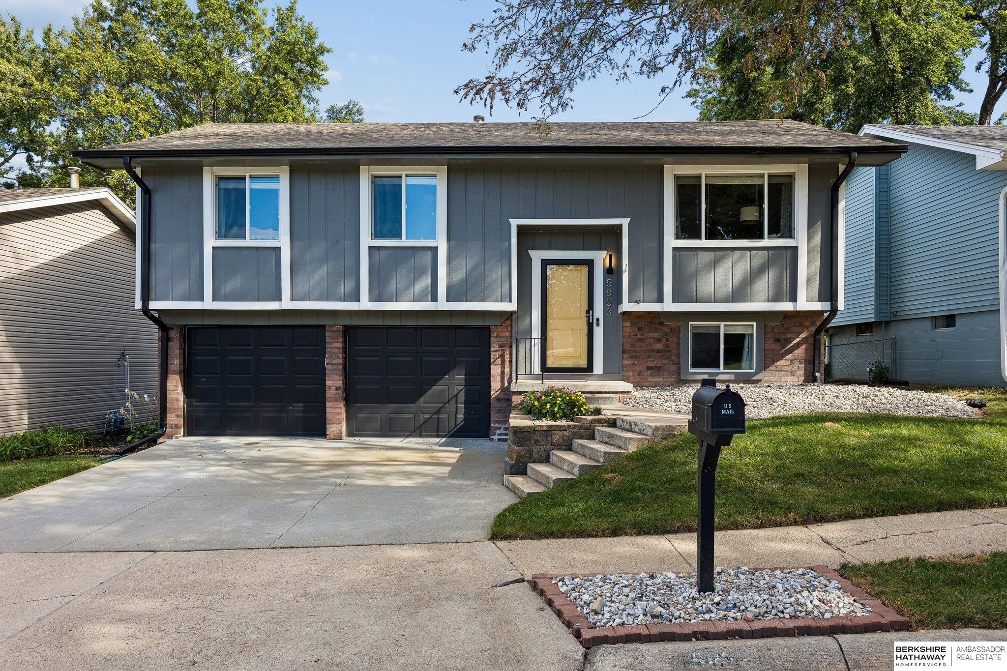 5803 S 136th Street, Omaha, Nebraska image 1