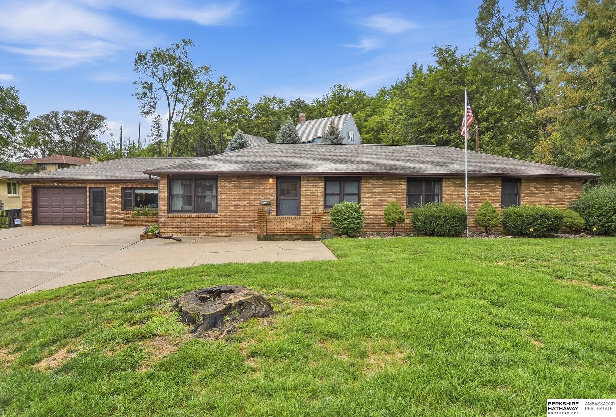 2423 Fontanelle Boulevard, Blair, Nebraska image 1