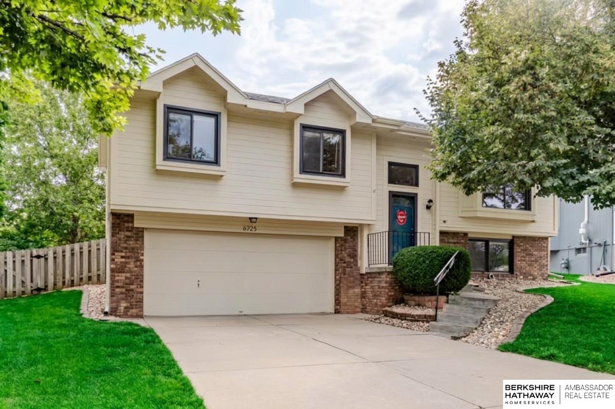 Photo of 6725 N 108 Avenue Omaha NE 68164