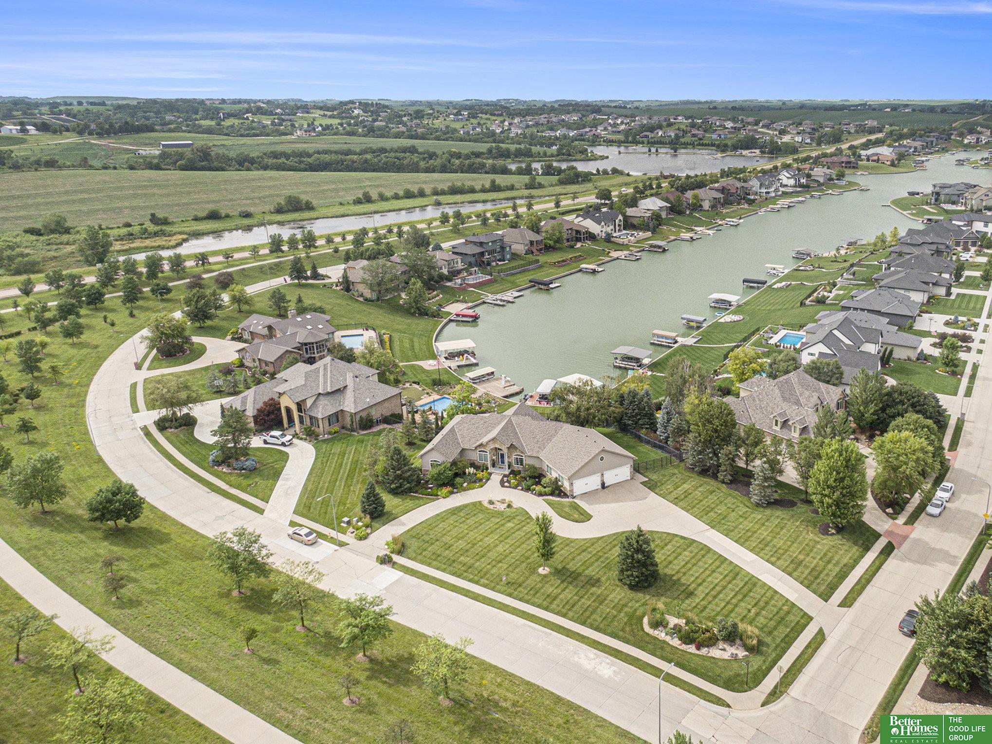 Photo of 17808 S Reflection Avenue Bennington NE 68007-5727