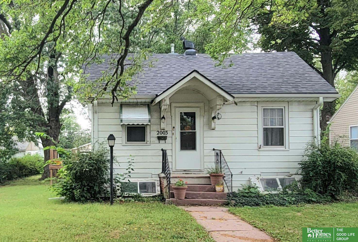Photo of 2003 N Grant Avenue York NE 68467
