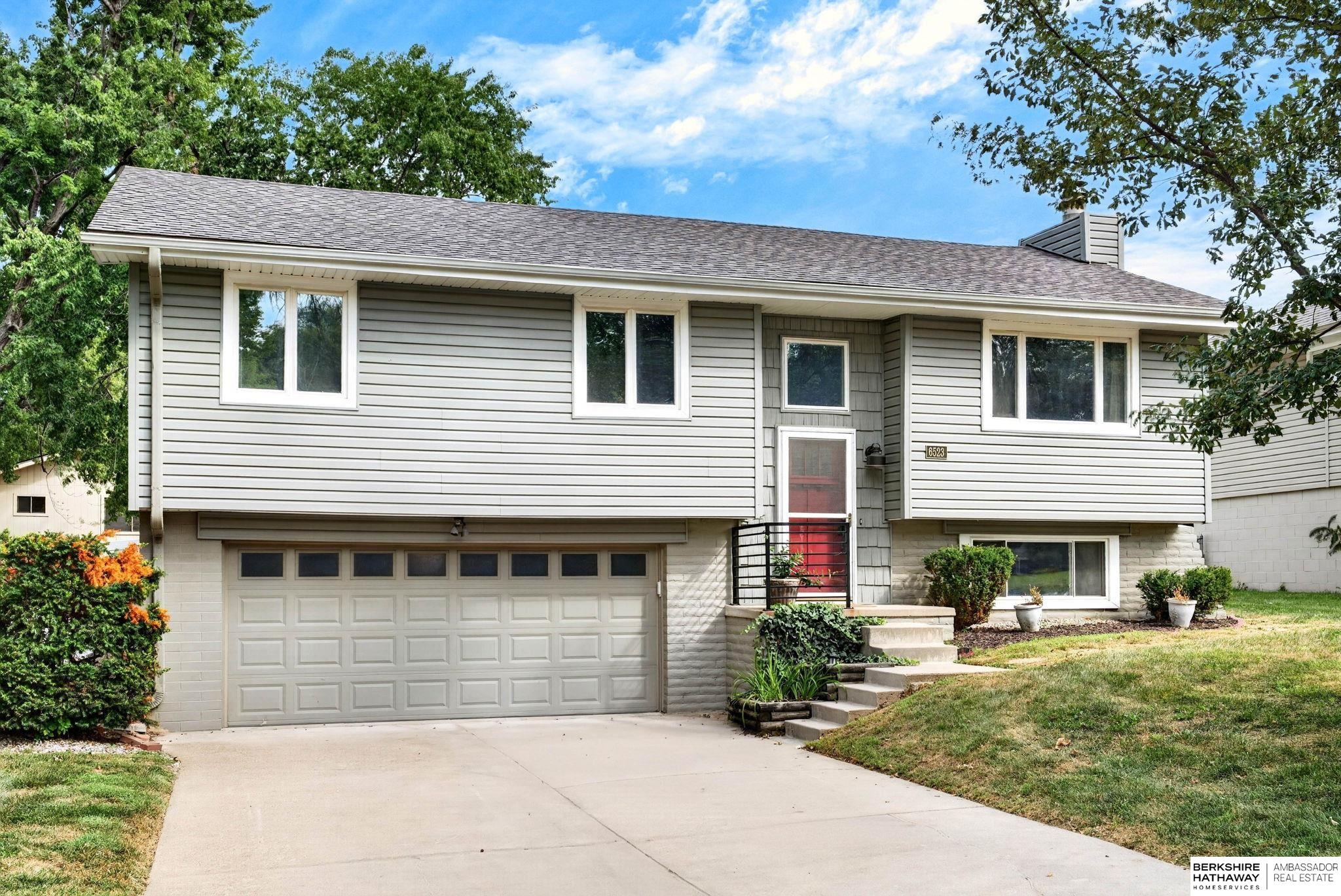 Photo of 6523 S 137 Circle Omaha NE 68137