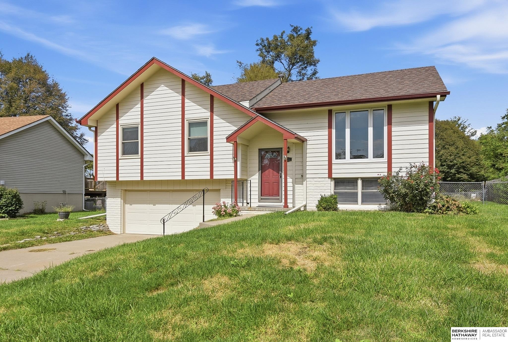 Photo of 11212 Ohio Street Omaha NE 68164