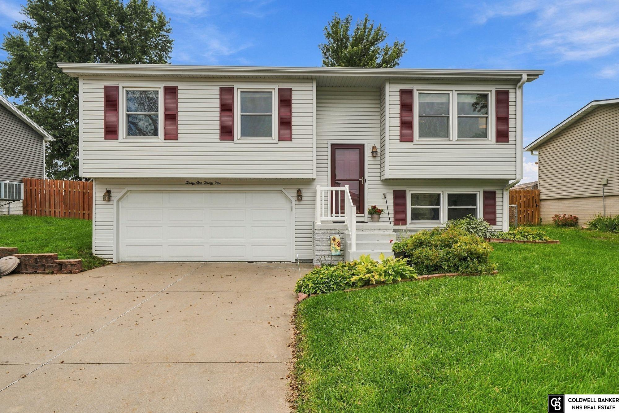 2121 W Sandpiper Lane, Lincoln, Nebraska image 1
