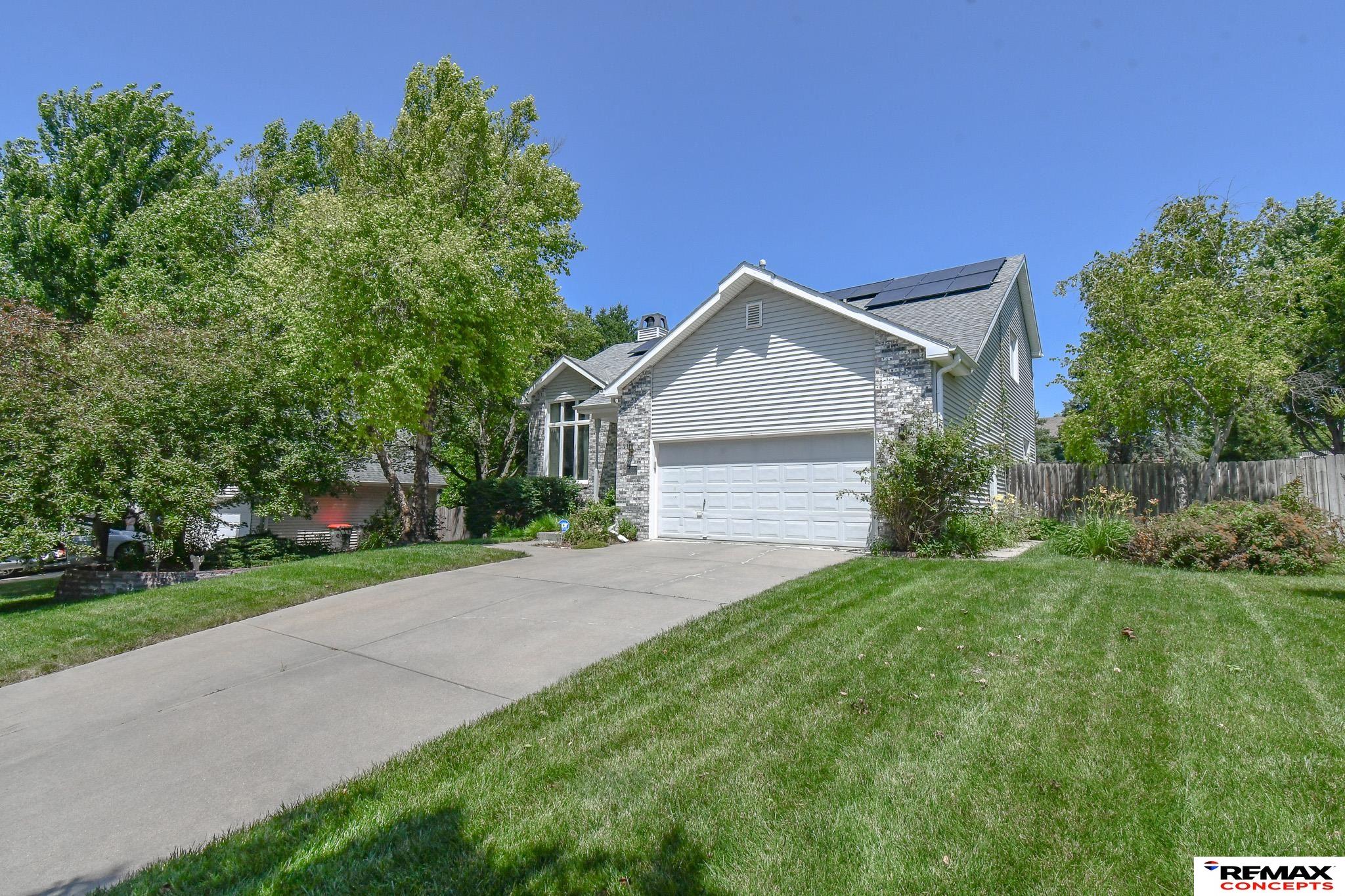 7432 Grand Oaks Drive, Lincoln, Nebraska image 1