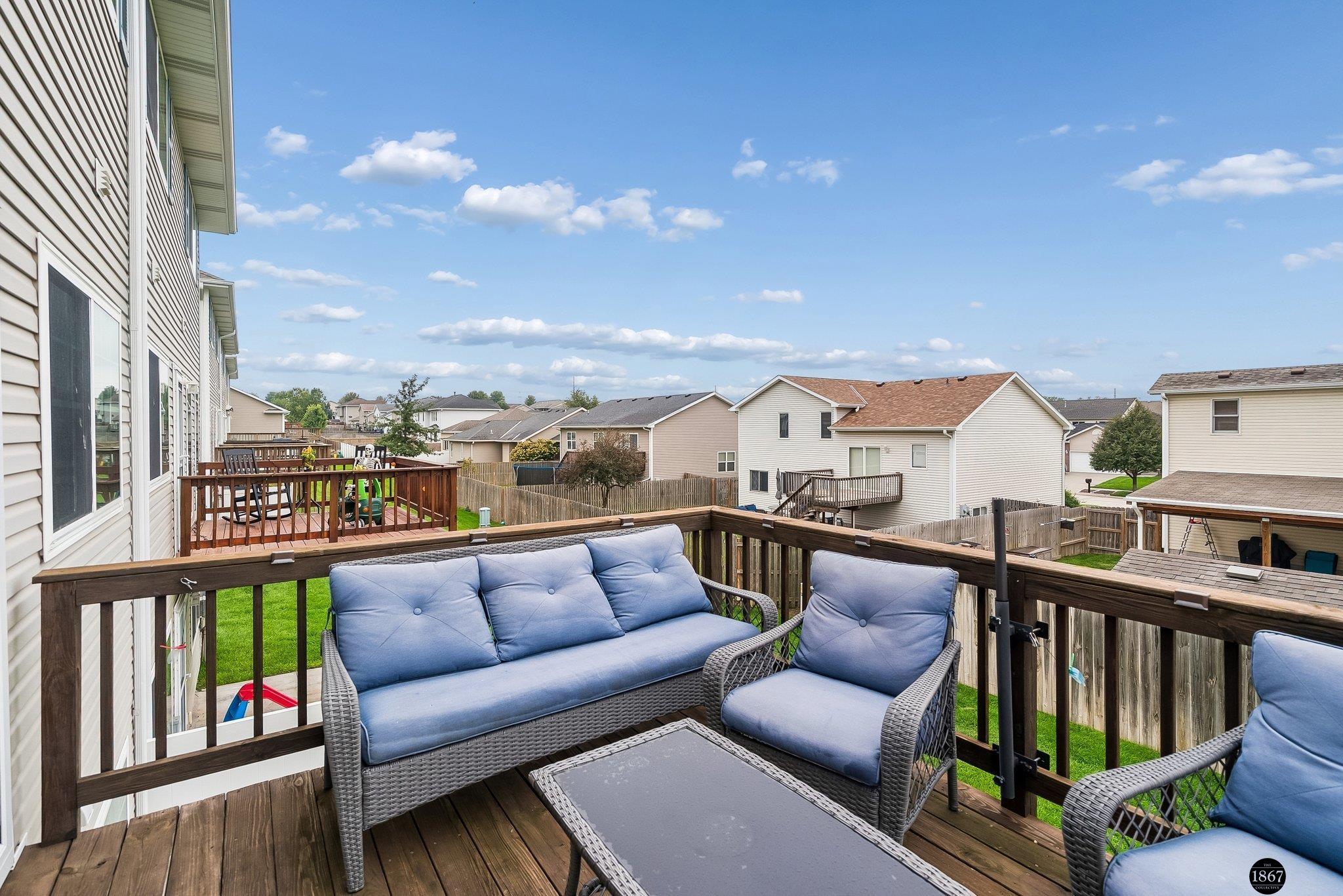 2571 N 89th