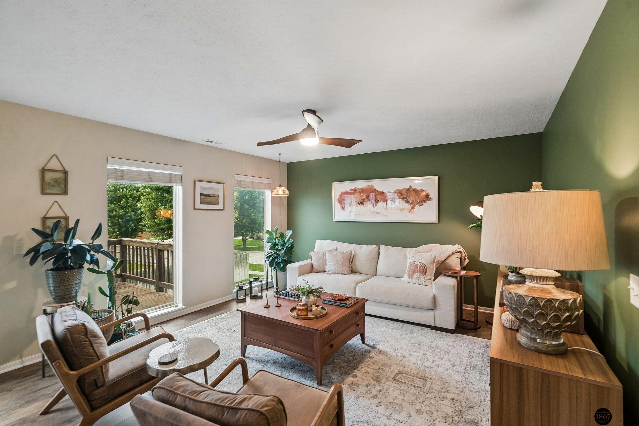 2571 N 89th