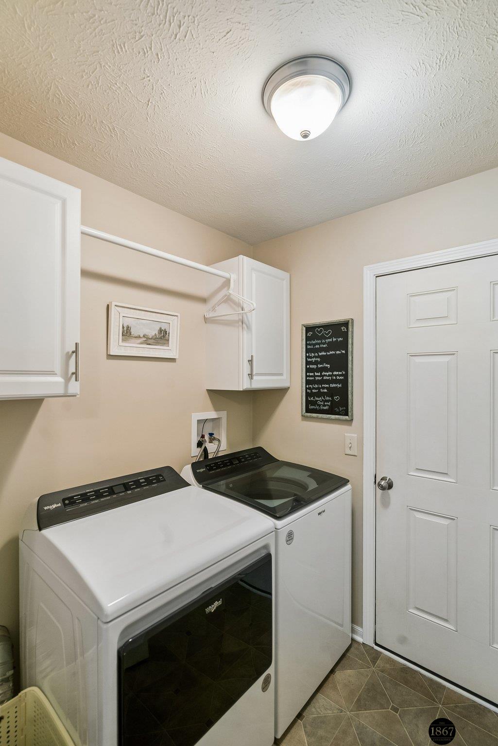 2571 N 89th