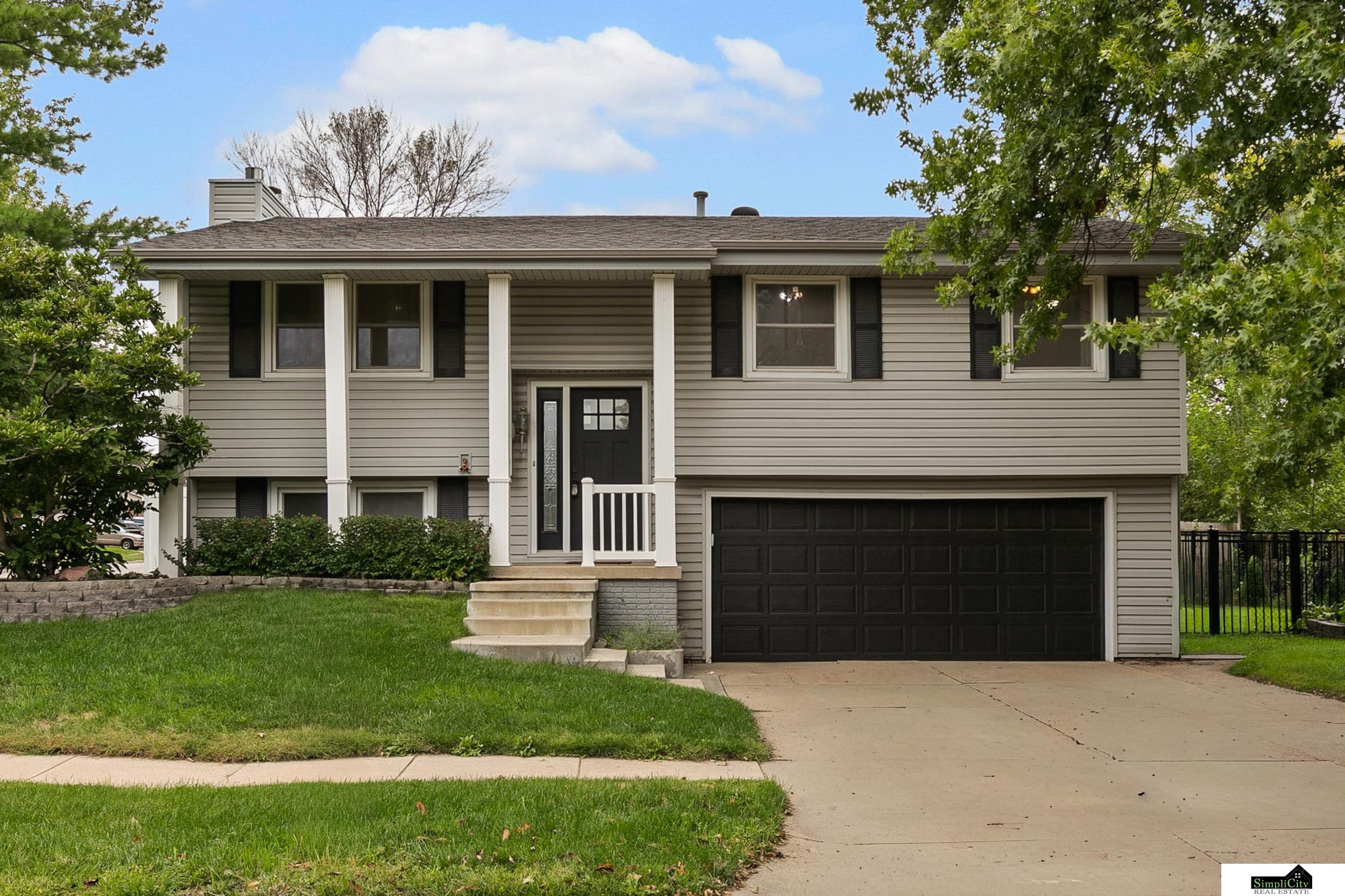 Photo of 5500 Elkcrest Drive Lincoln NE 68516
