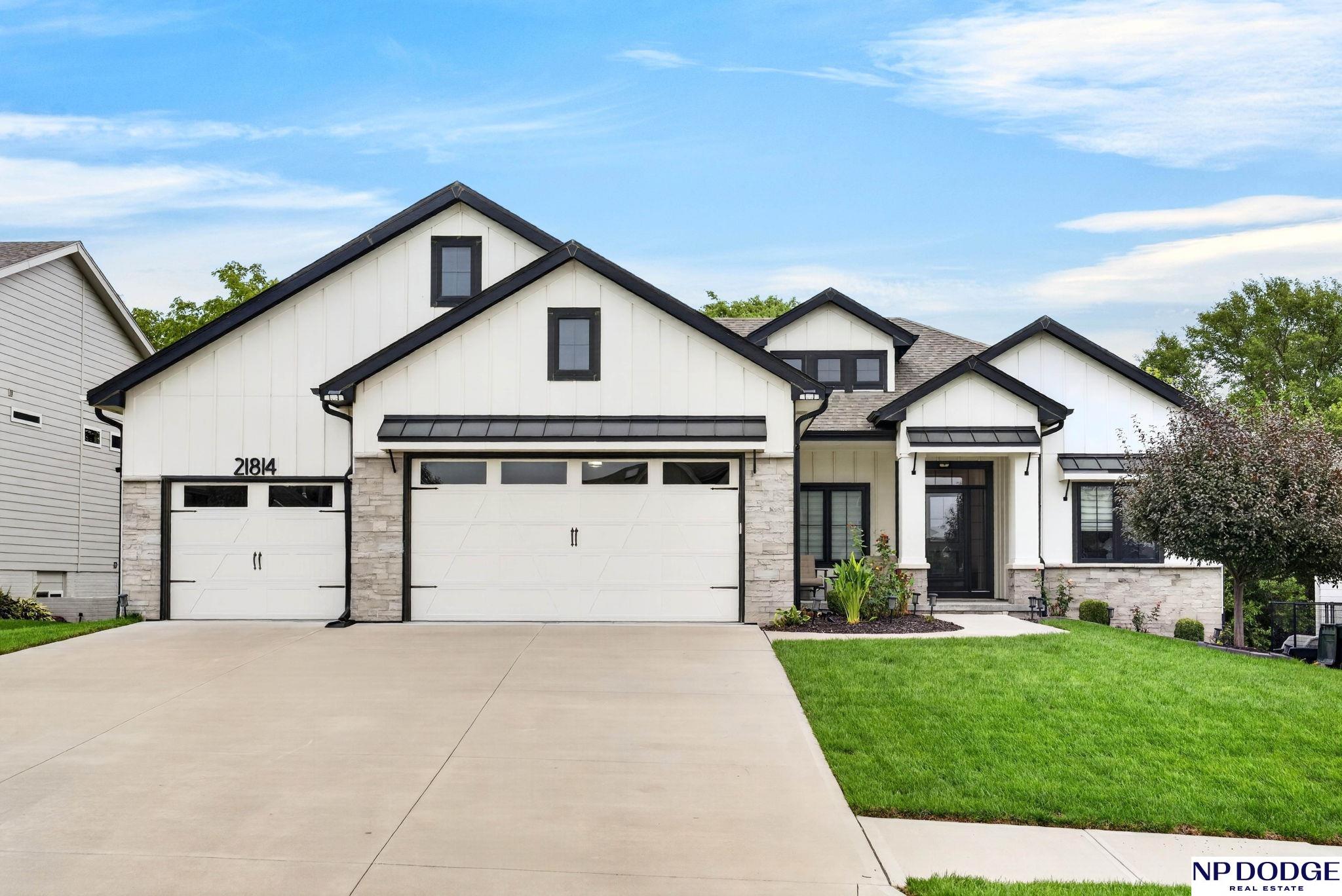 Photo of 21814 H Street Omaha NE 68022