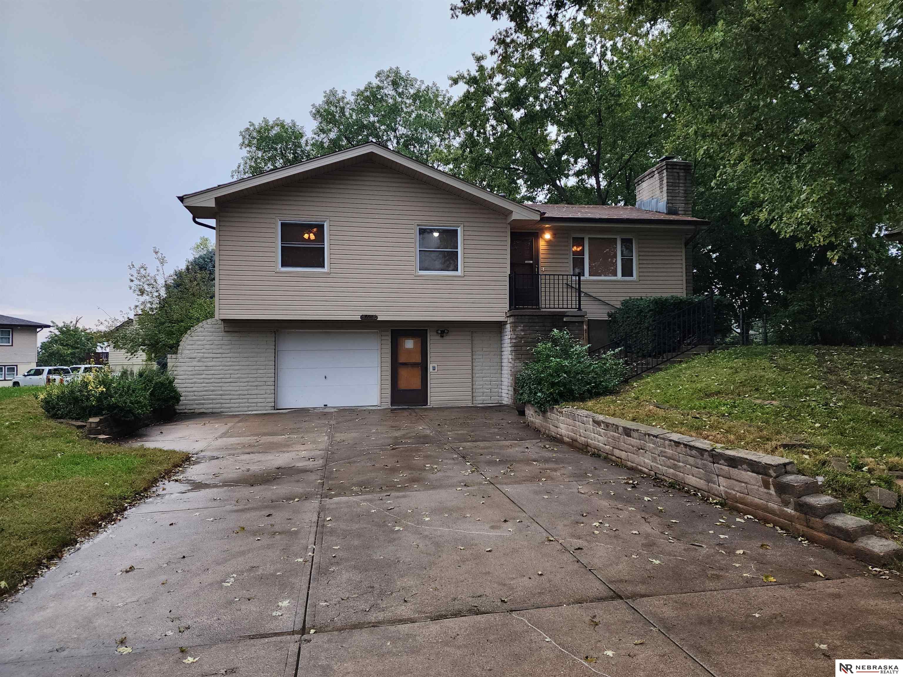8608 S 47th Street, Omaha, Nebraska image 1