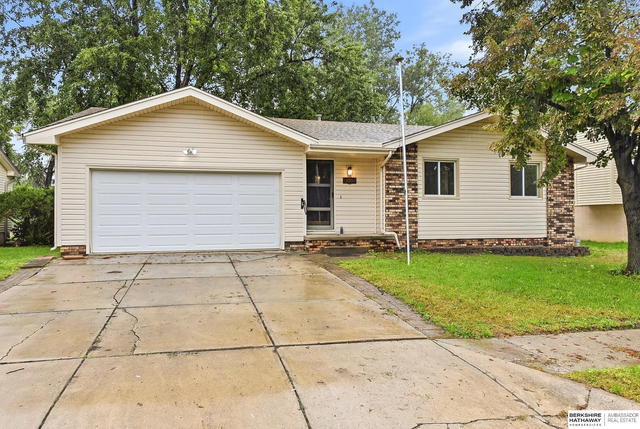 11005 Bandlytown Place, Bellevue, Nebraska image 1