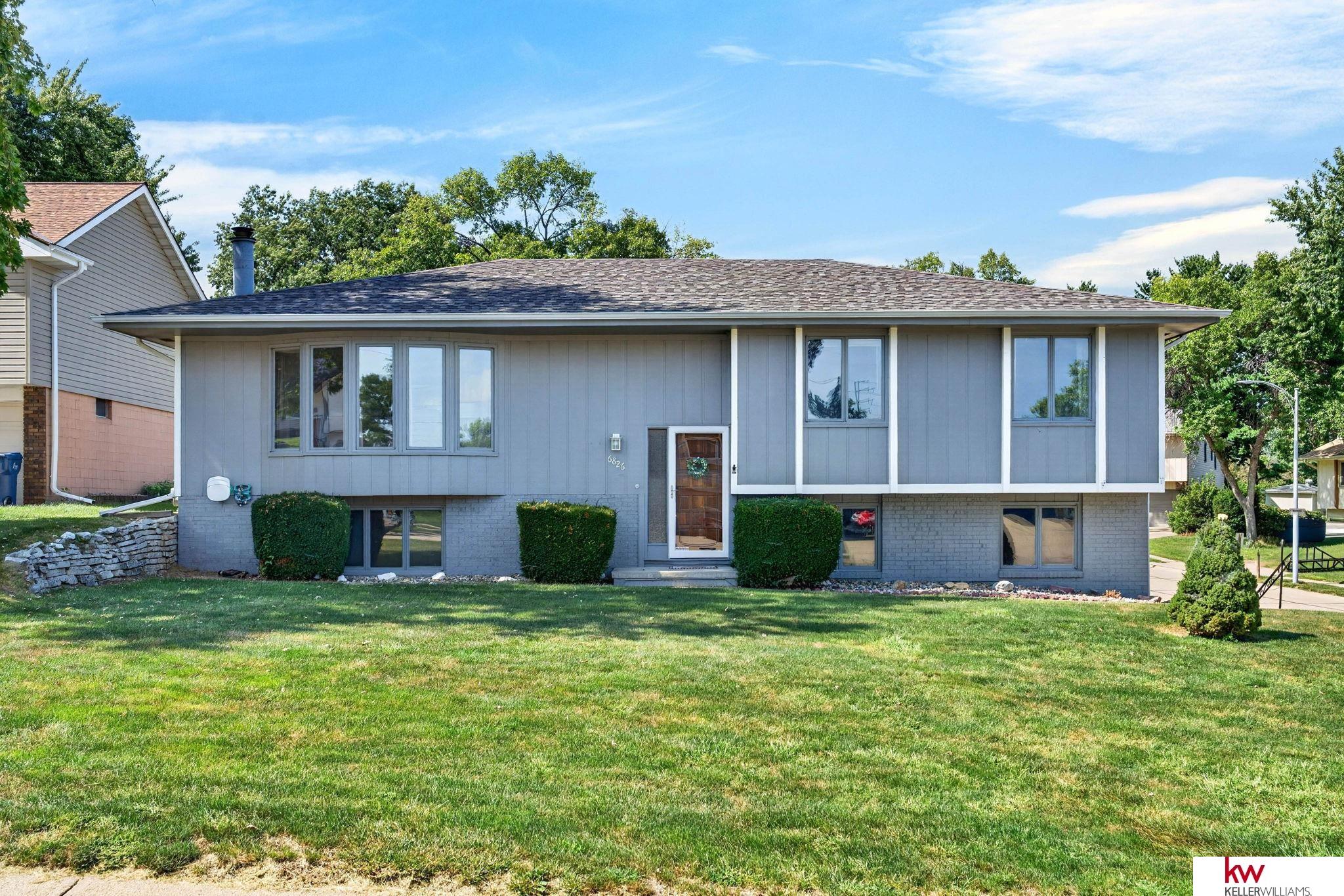 6826 S 73rd Avenue, Ralston, Nebraska image 1