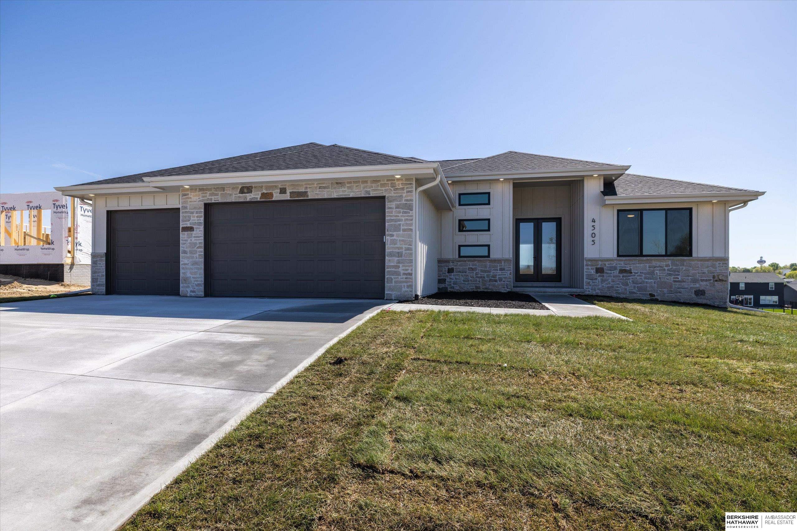 18217 Sycamore Drive, Gretna, Nebraska image 1
