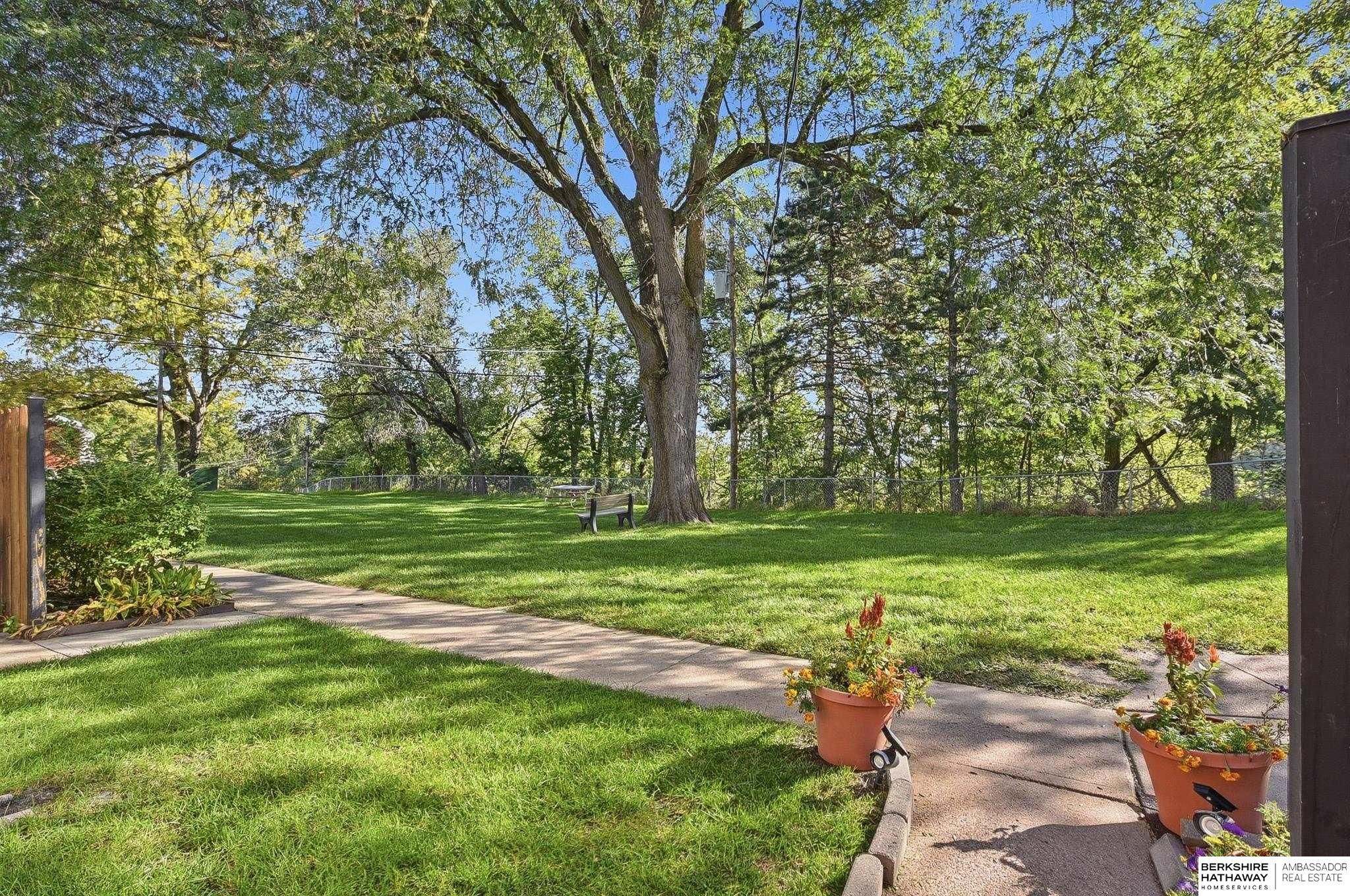 2473 S 3rd Street Plaza, Omaha, Nebraska image 1