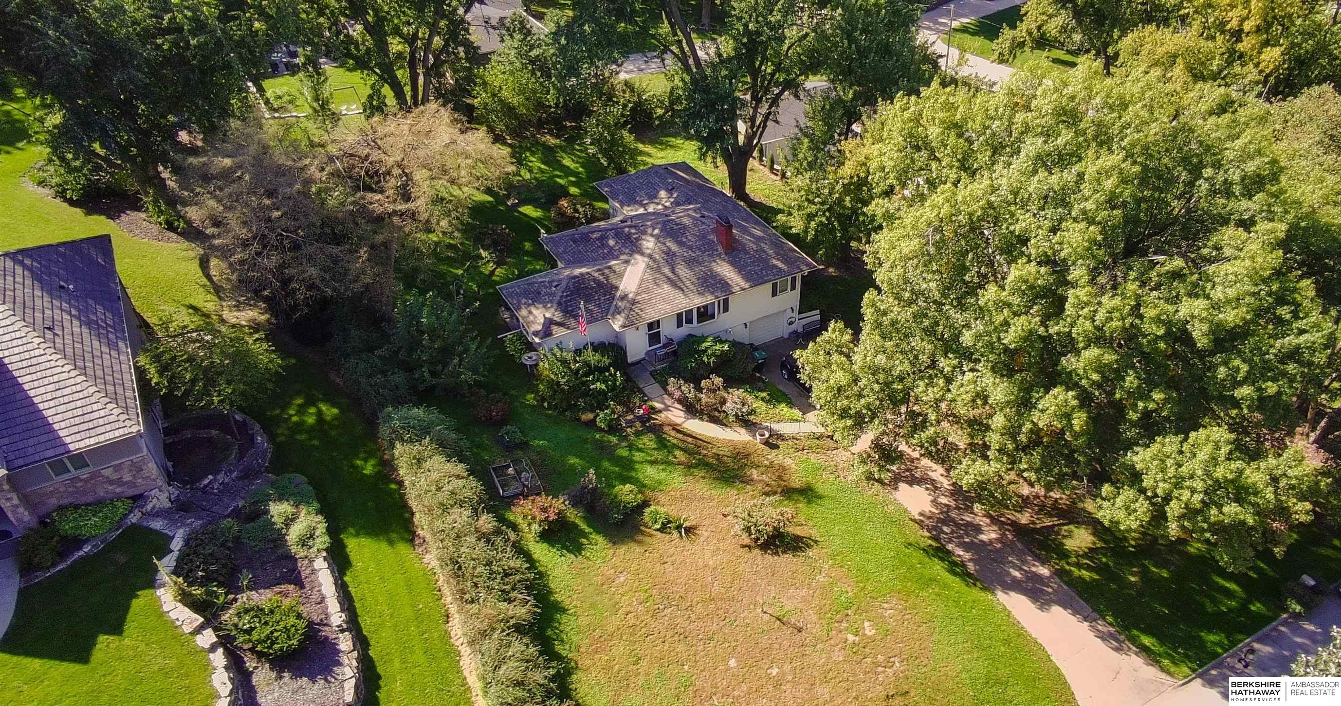 Photo of 7833 Jackson Street Omaha NE 68114