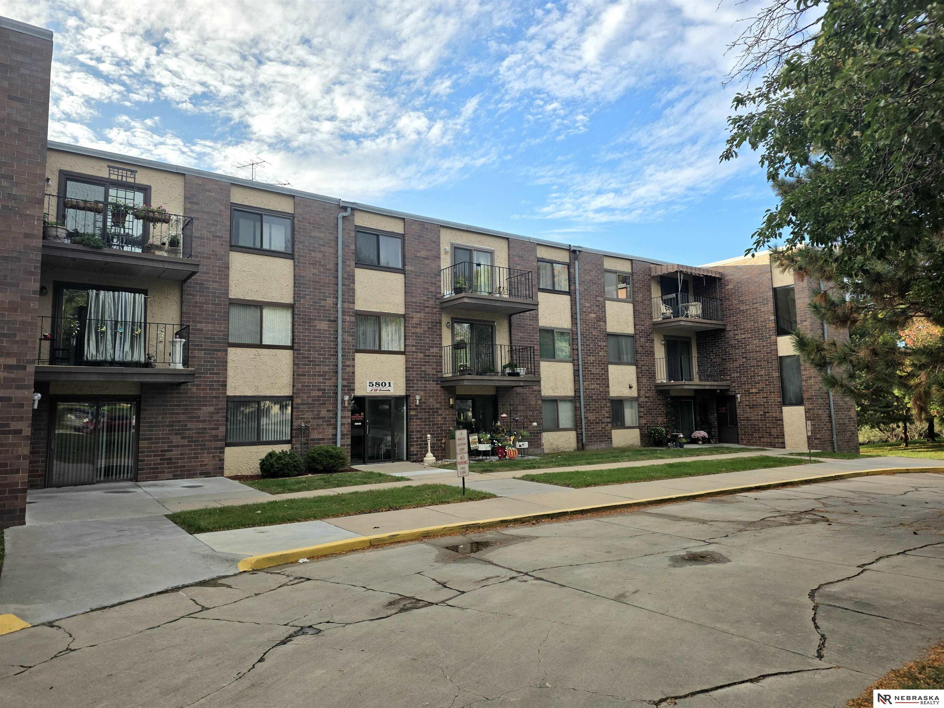 Photo of 5801 Enterprise Drive #C7 Lincoln NE 68521