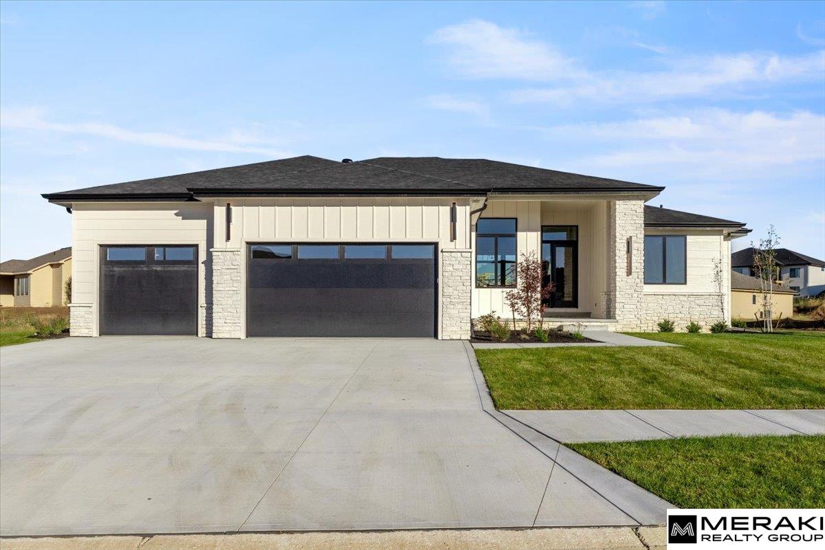 Photo of 18304 Acorn Drive Gretna NE 68026