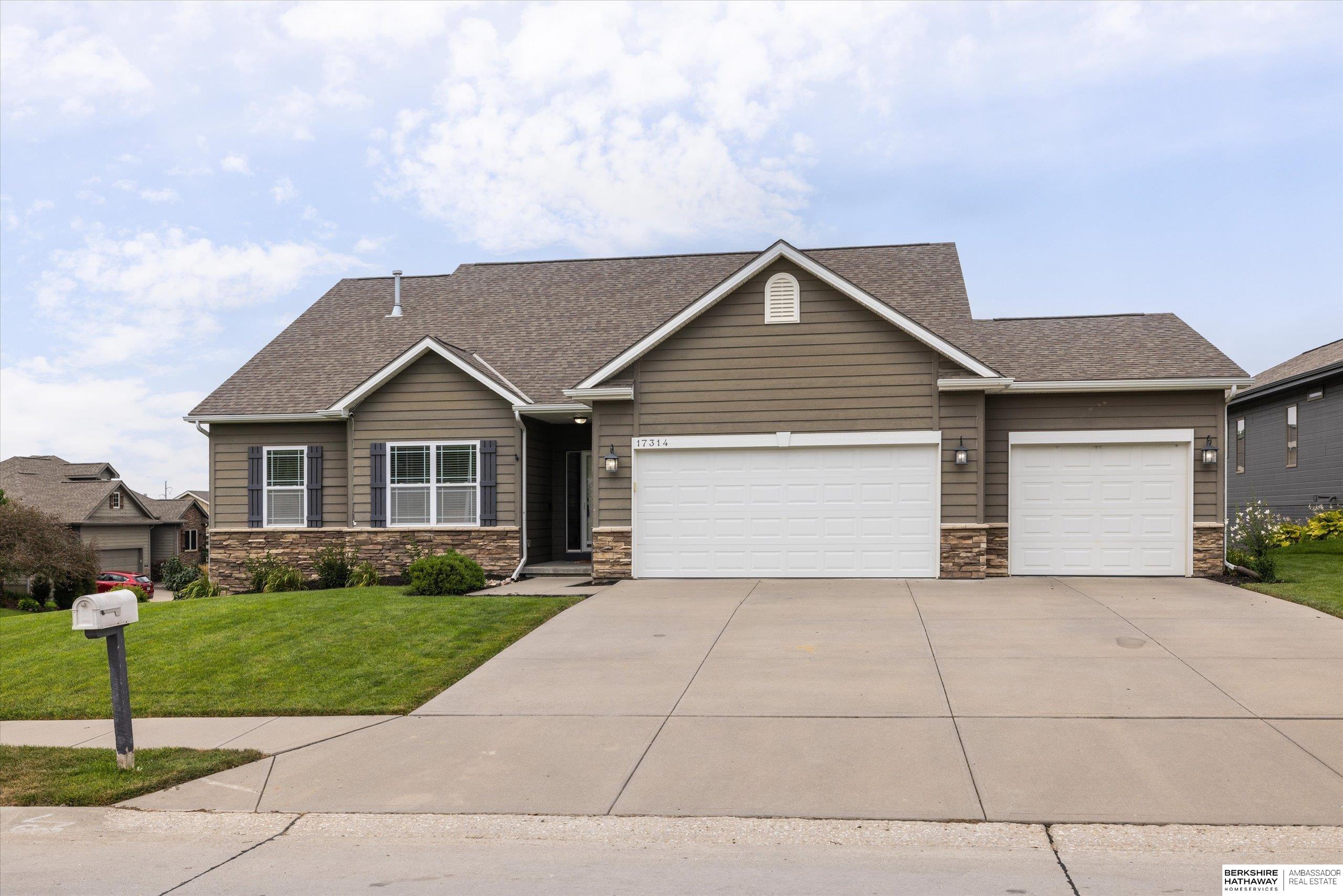 Photo of 17314 Soldier Street Omaha NE 68136