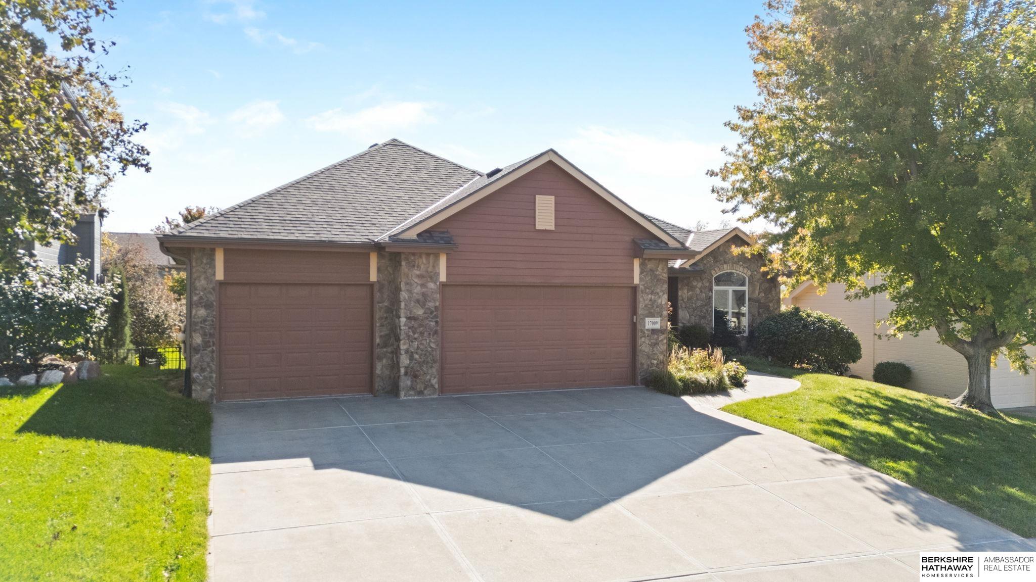 Photo of 17009 Grant Street Omaha NE 68116