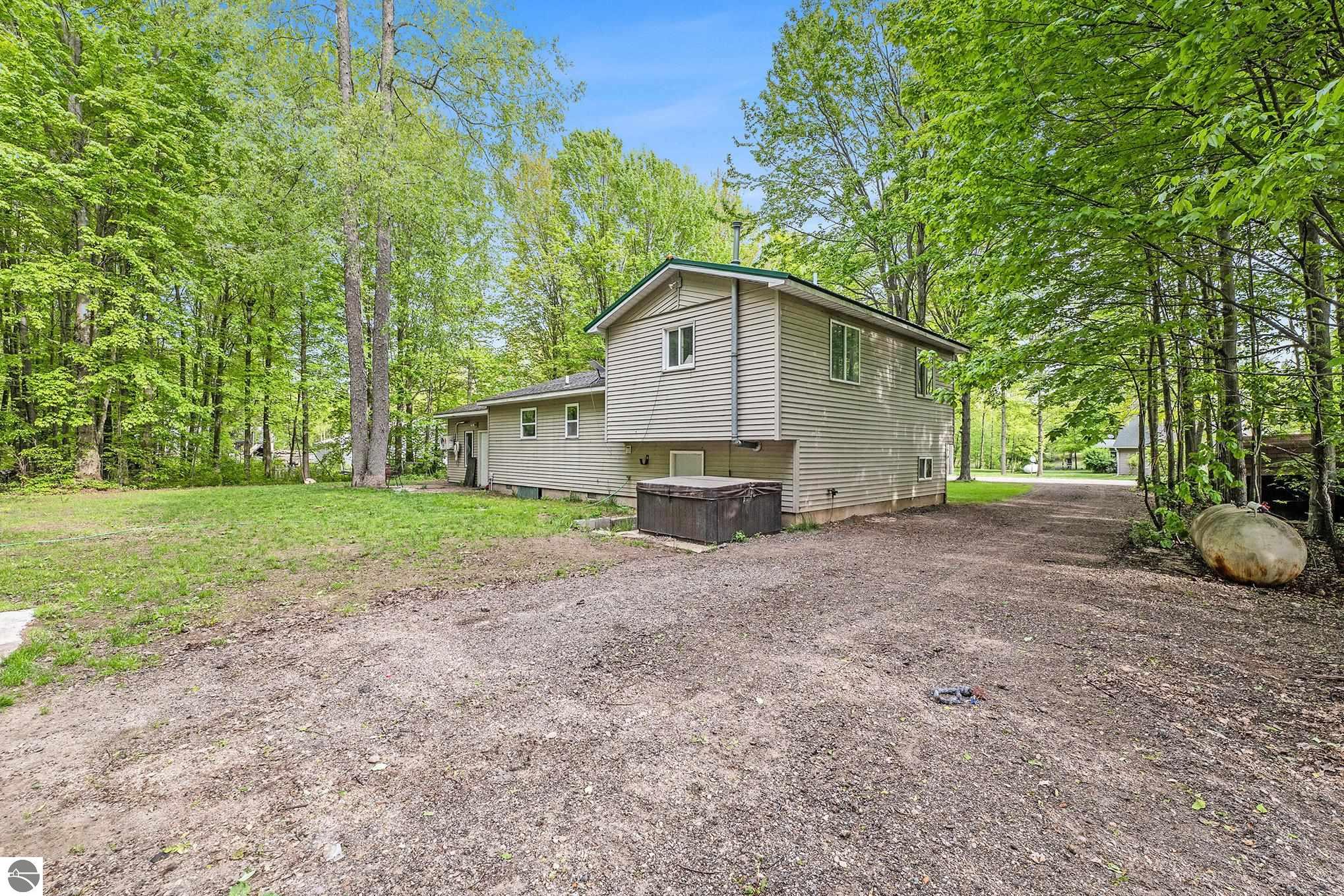4891 Fell Drive, Marion, MI 49665 — Photo 28