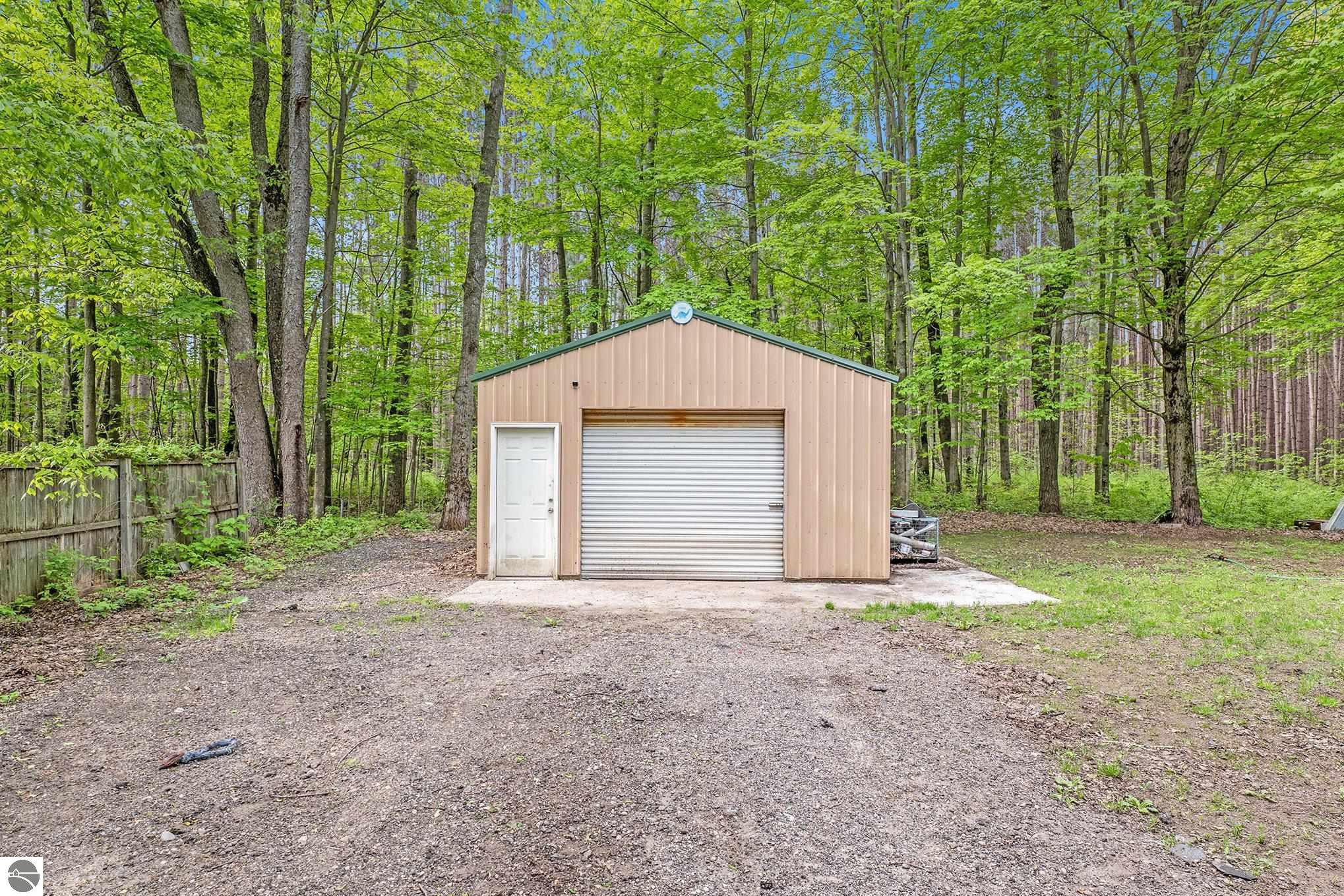 4891 Fell Drive, Marion, MI 49665 — Photo 5