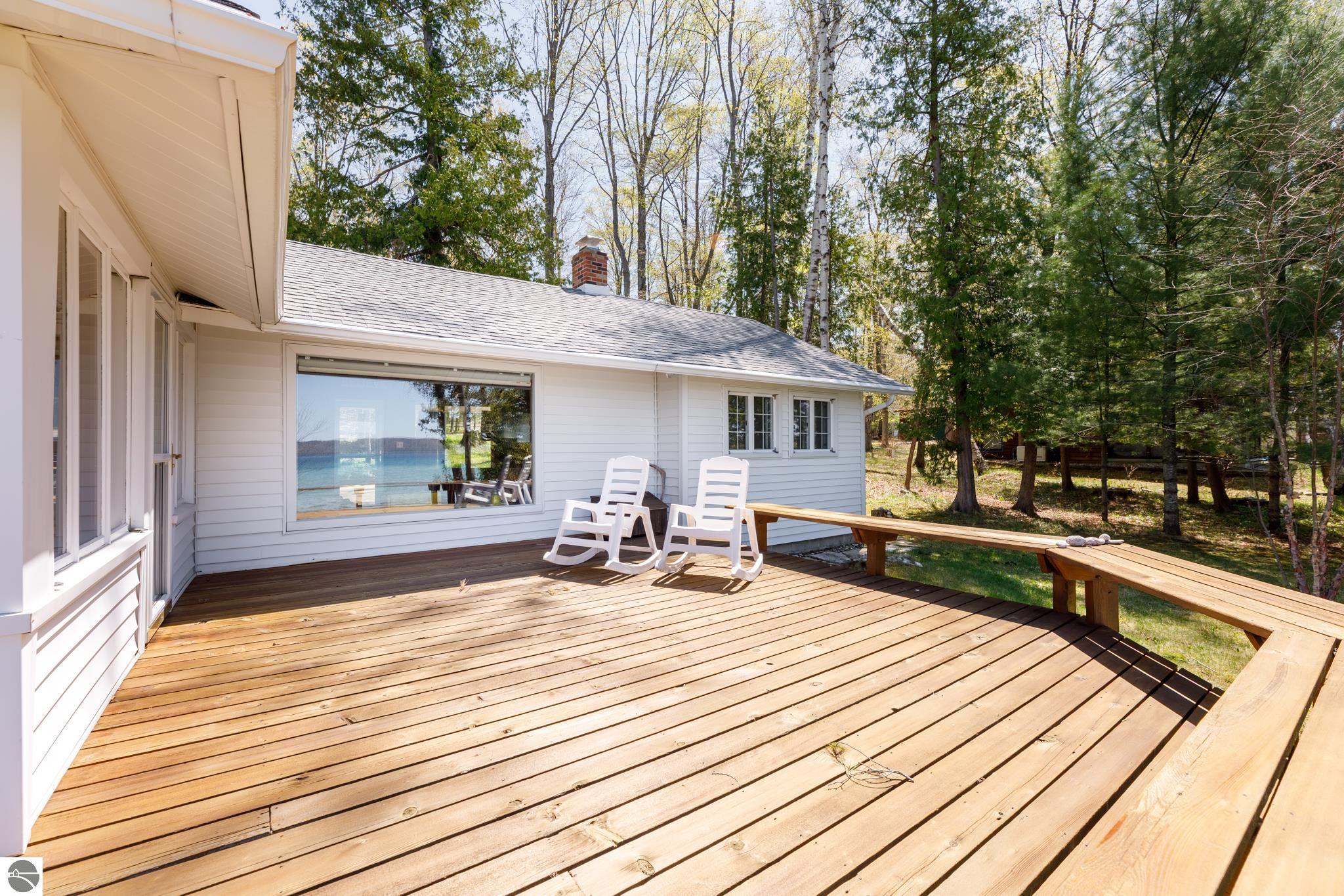 8432 S Dunns Farm Road, Maple City, MI 49664 — Photo 25