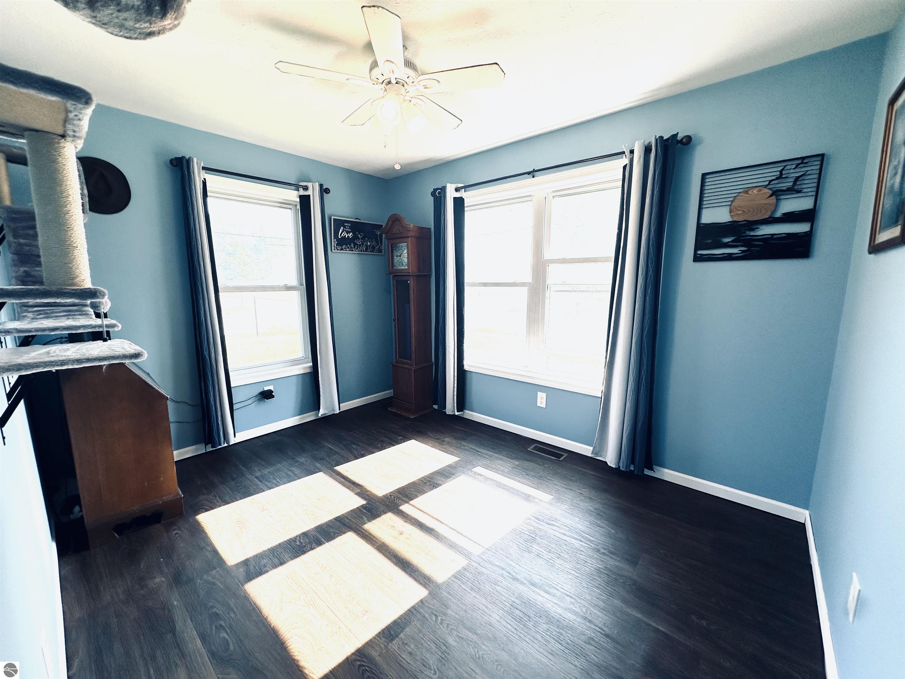 208 Russell Street, Lake City, MI 49651 — Photo 10