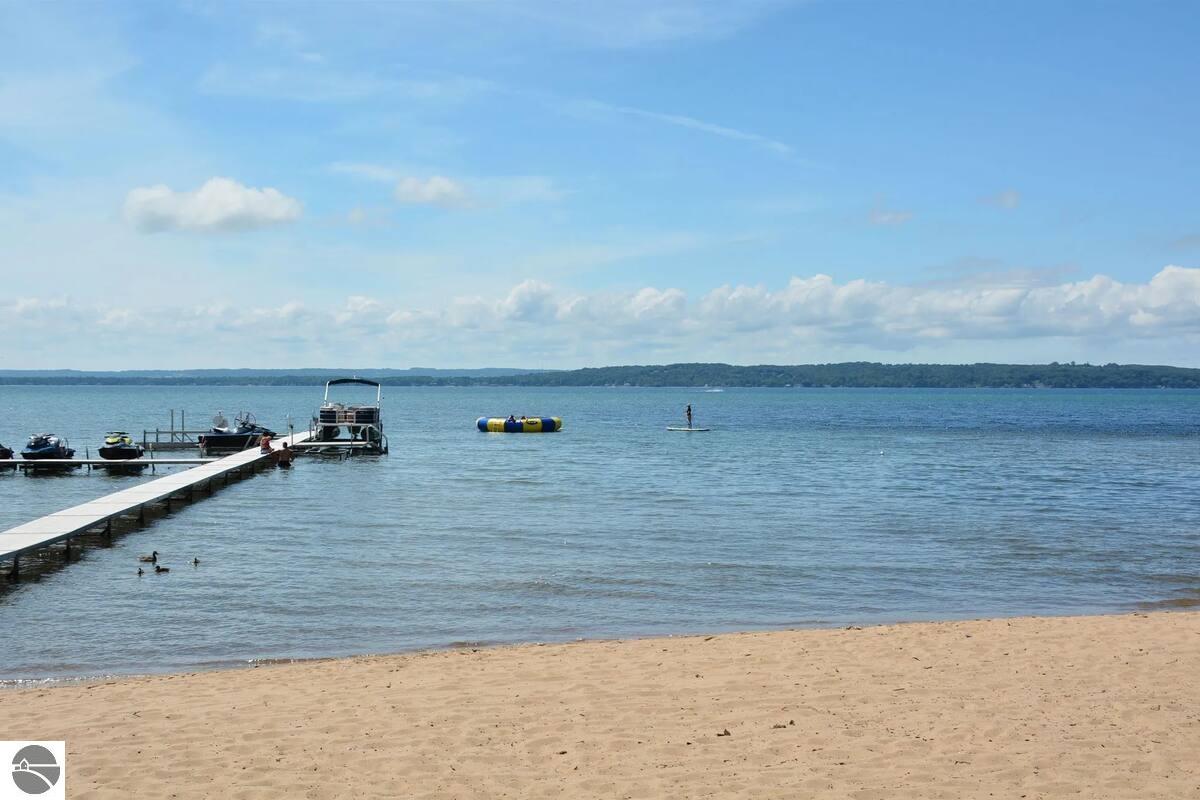 5605 E Creeks Crossing, Williamsburg, MI 49690 — Photo 18