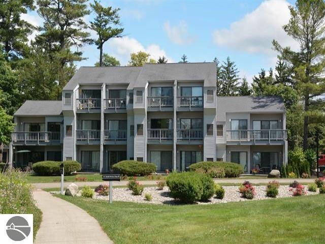 5605 E Creeks Crossing, Williamsburg, MI 49690 — Photo 25