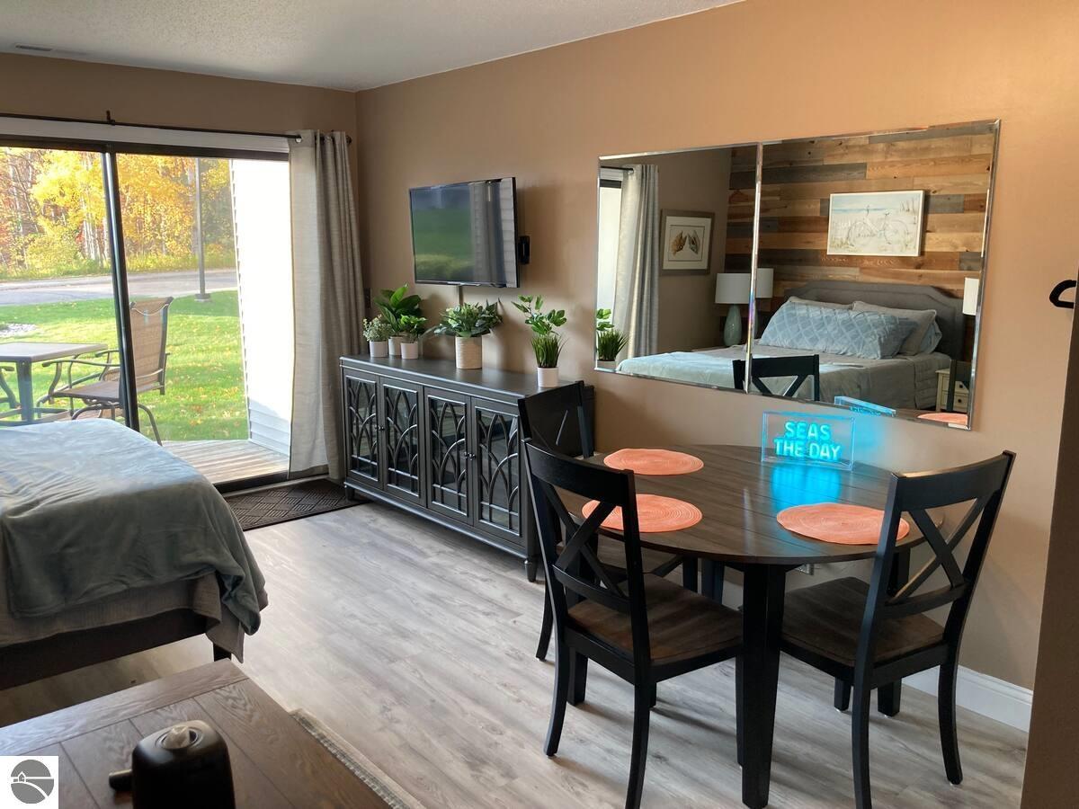 5605 E Creeks Crossing, Williamsburg, MI 49690 — Photo 6