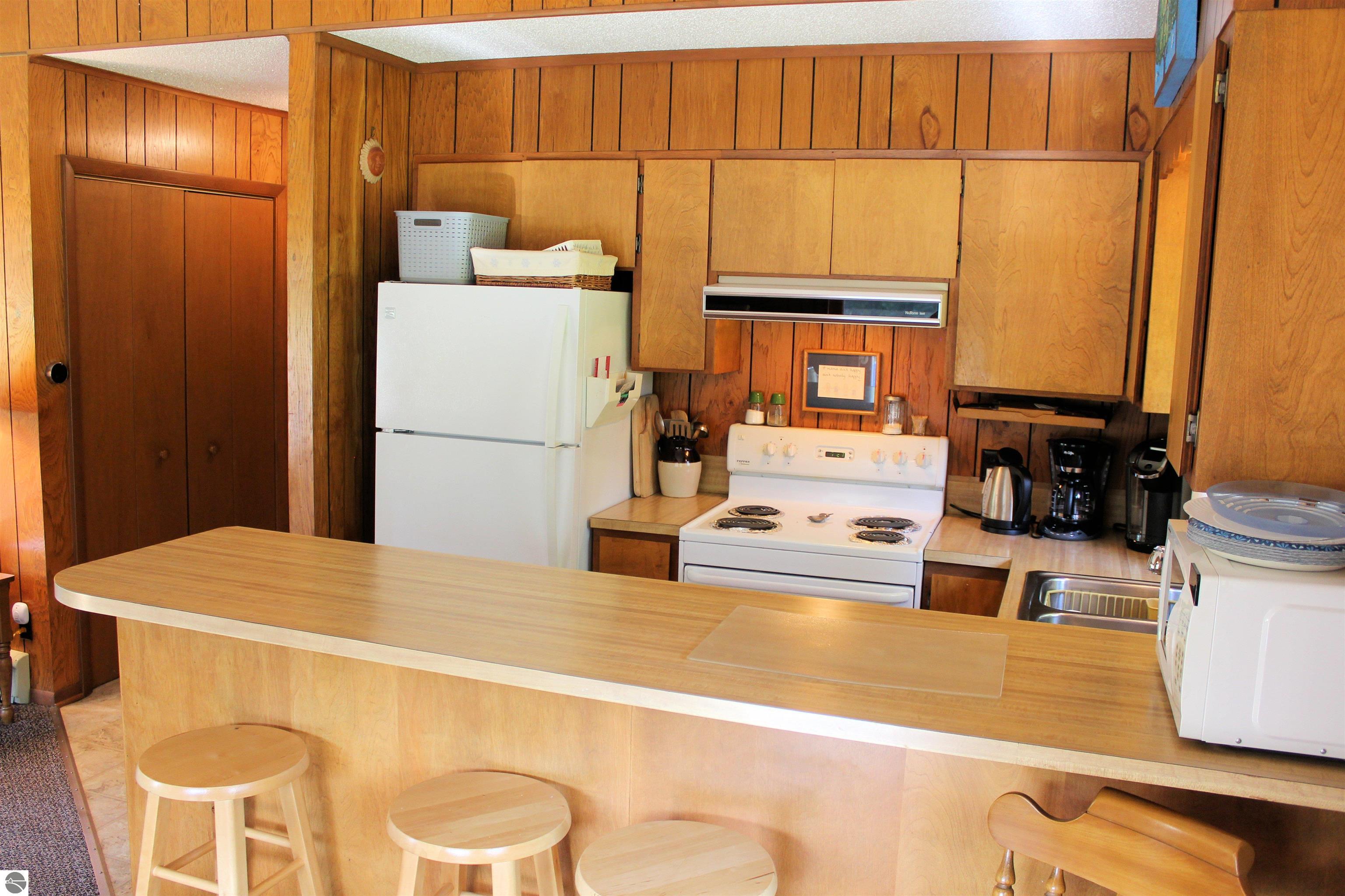 7203 Valley, Honor, MI 49640 — Photo 17