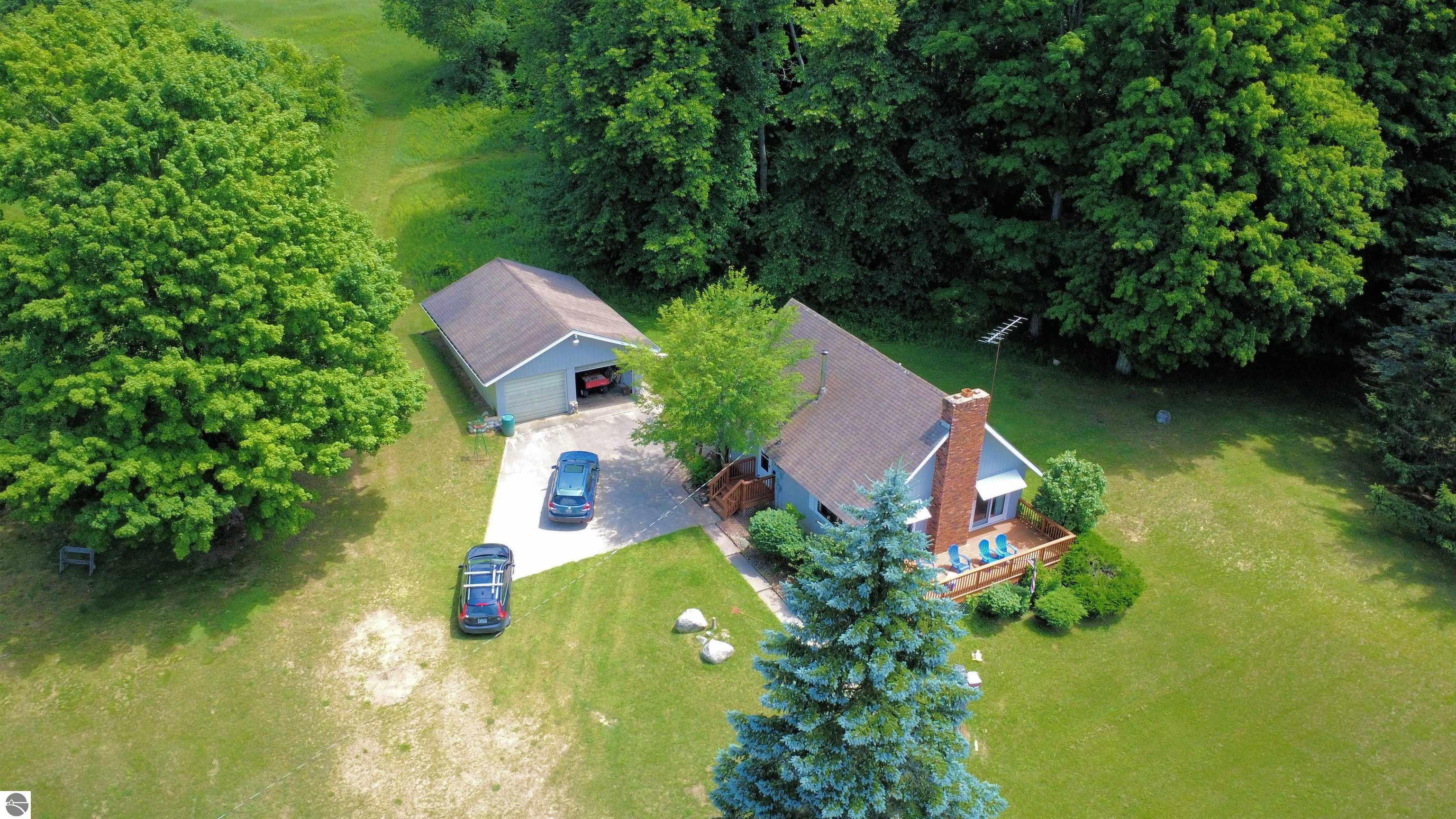 7203 Valley, Honor, MI 49640 — Photo 3