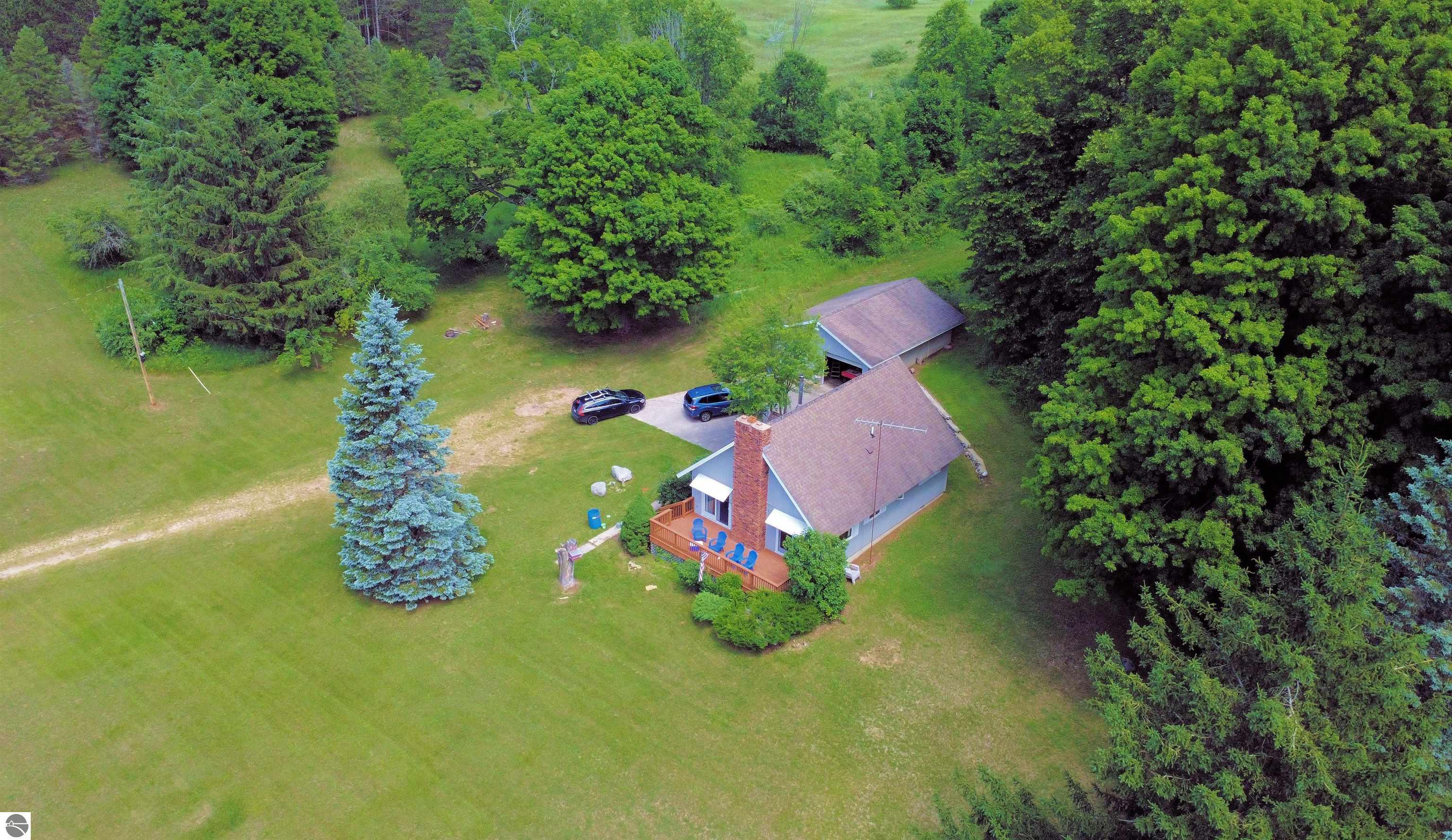 7203 Valley, Honor, MI 49640 — Photo 6