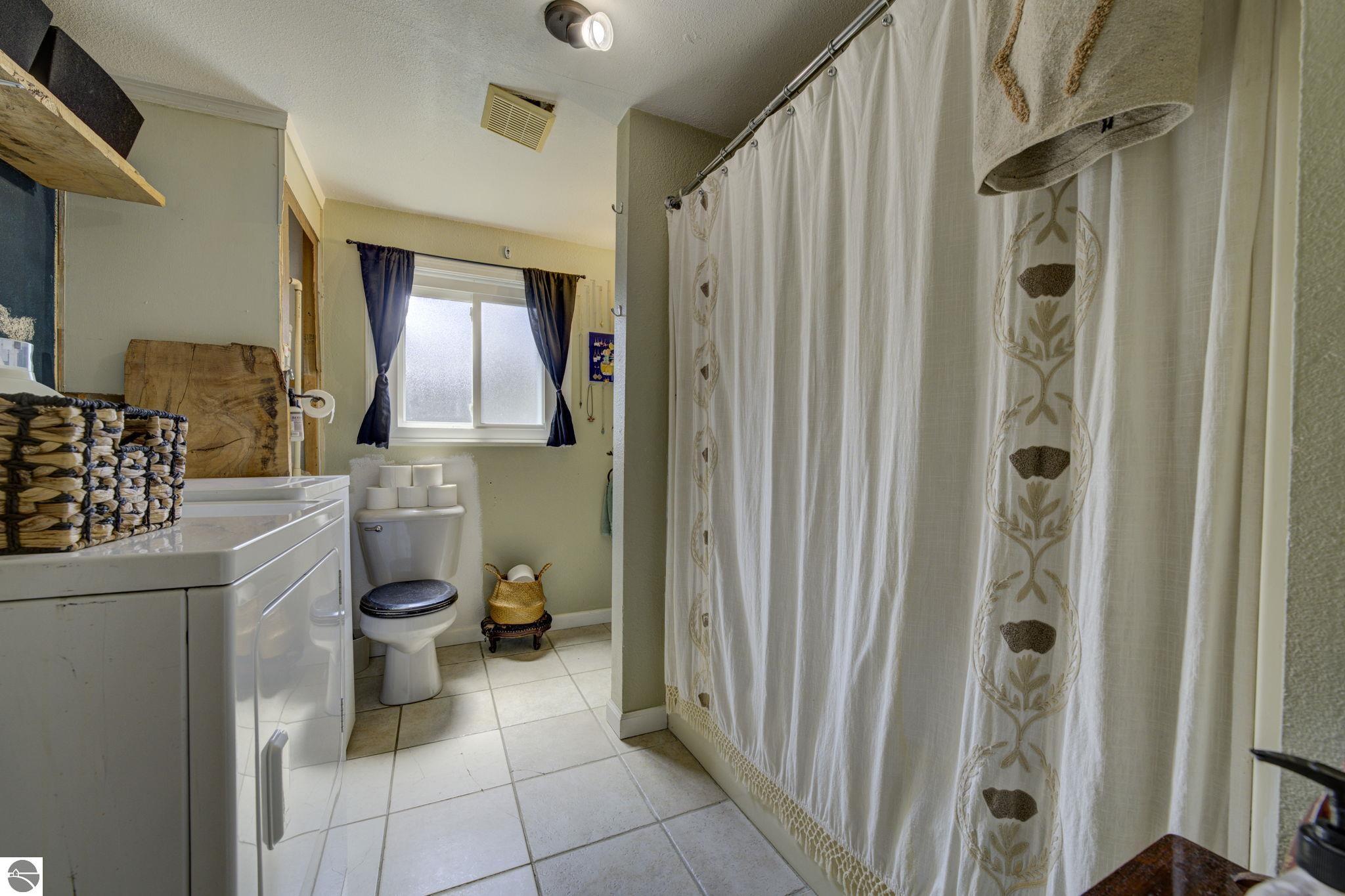 302 Pine Street, Kalkaska, MI 49646 — Photo 11