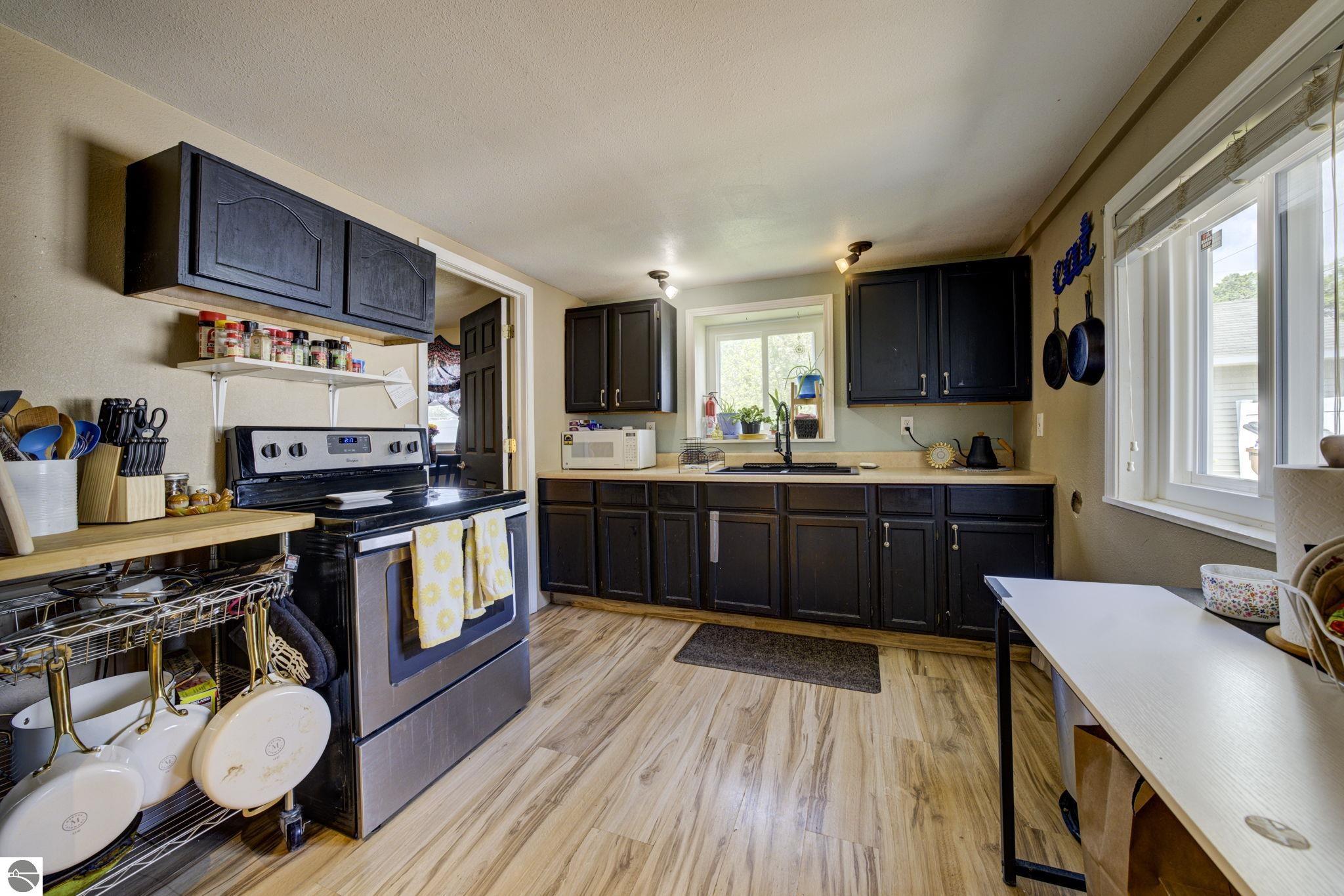302 Pine Street, Kalkaska, MI 49646 — Photo 3