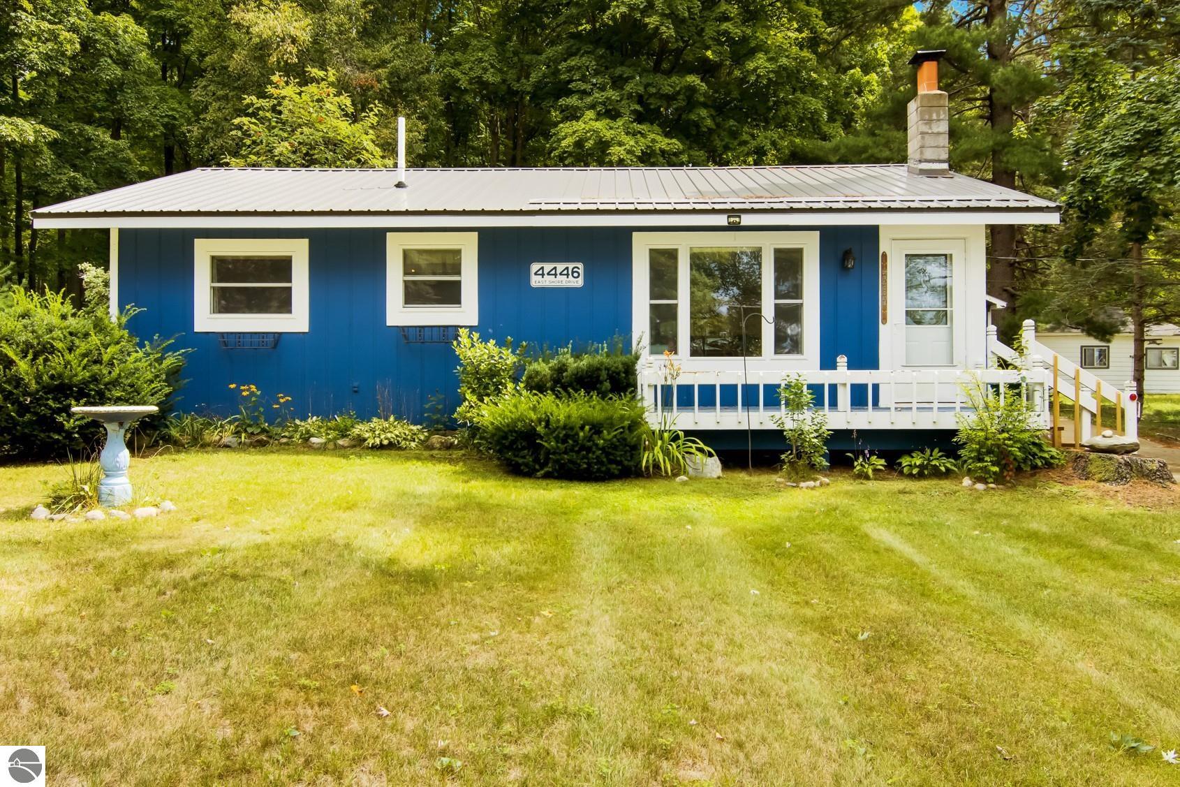 4446 E Shore Drive NE, Kalkaska, MI 49646 — front exterior