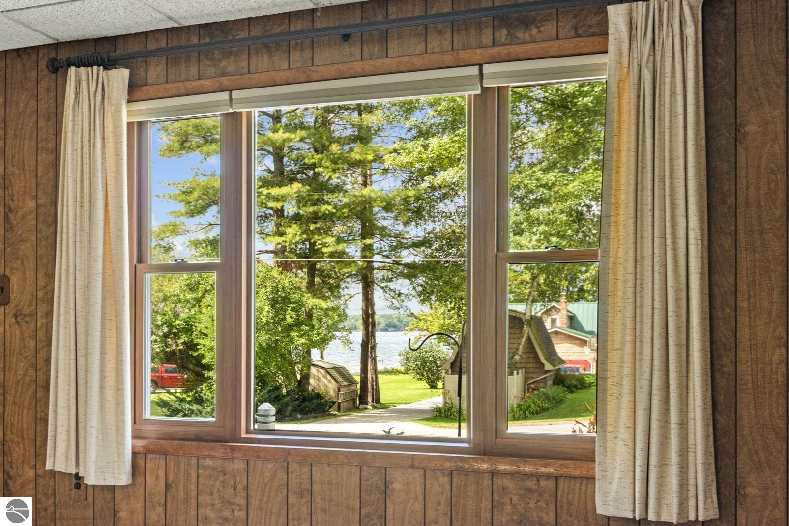 4446 E Shore Drive NE, Kalkaska, MI 49646 — Photo 5