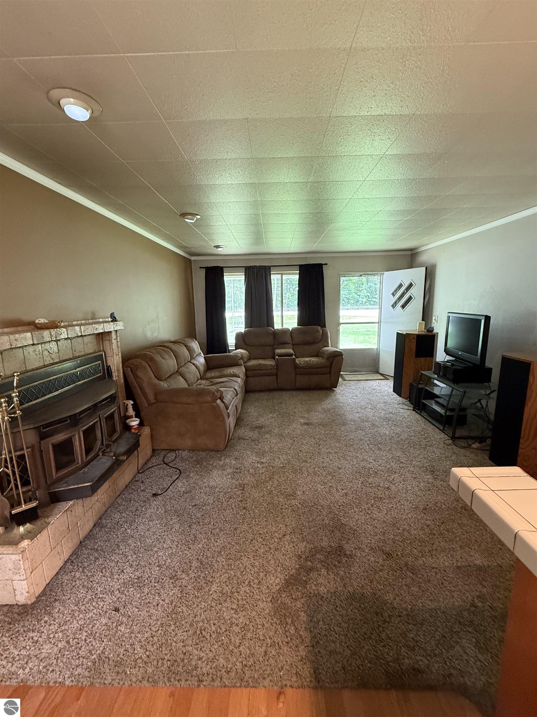 1856 S Us-23, Tawas City, MI 48763 — Photo 12