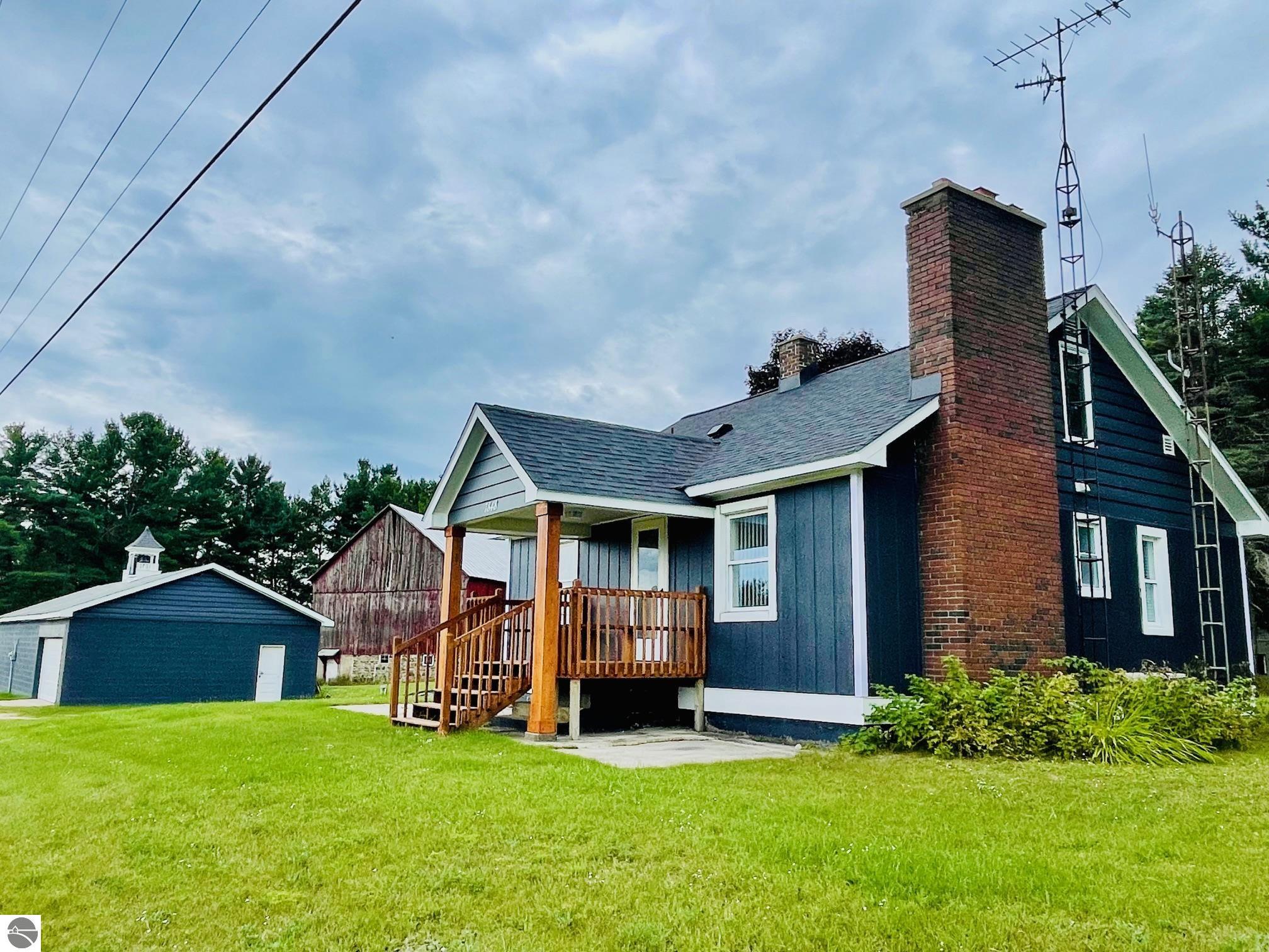 7848 S Us-131, Mancelona, MI 49659 — front exterior