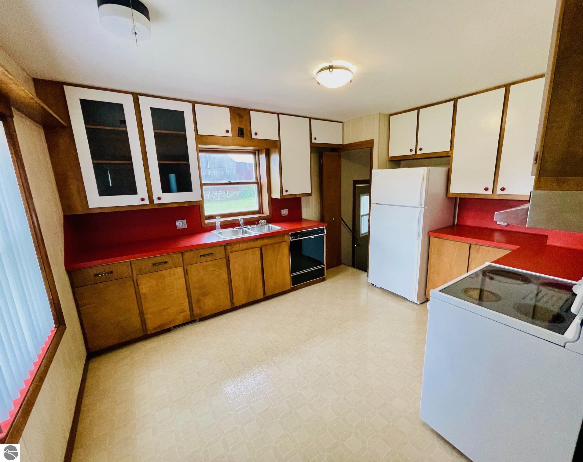 7848 S Us-131, Mancelona, MI 49659 — Photo 16