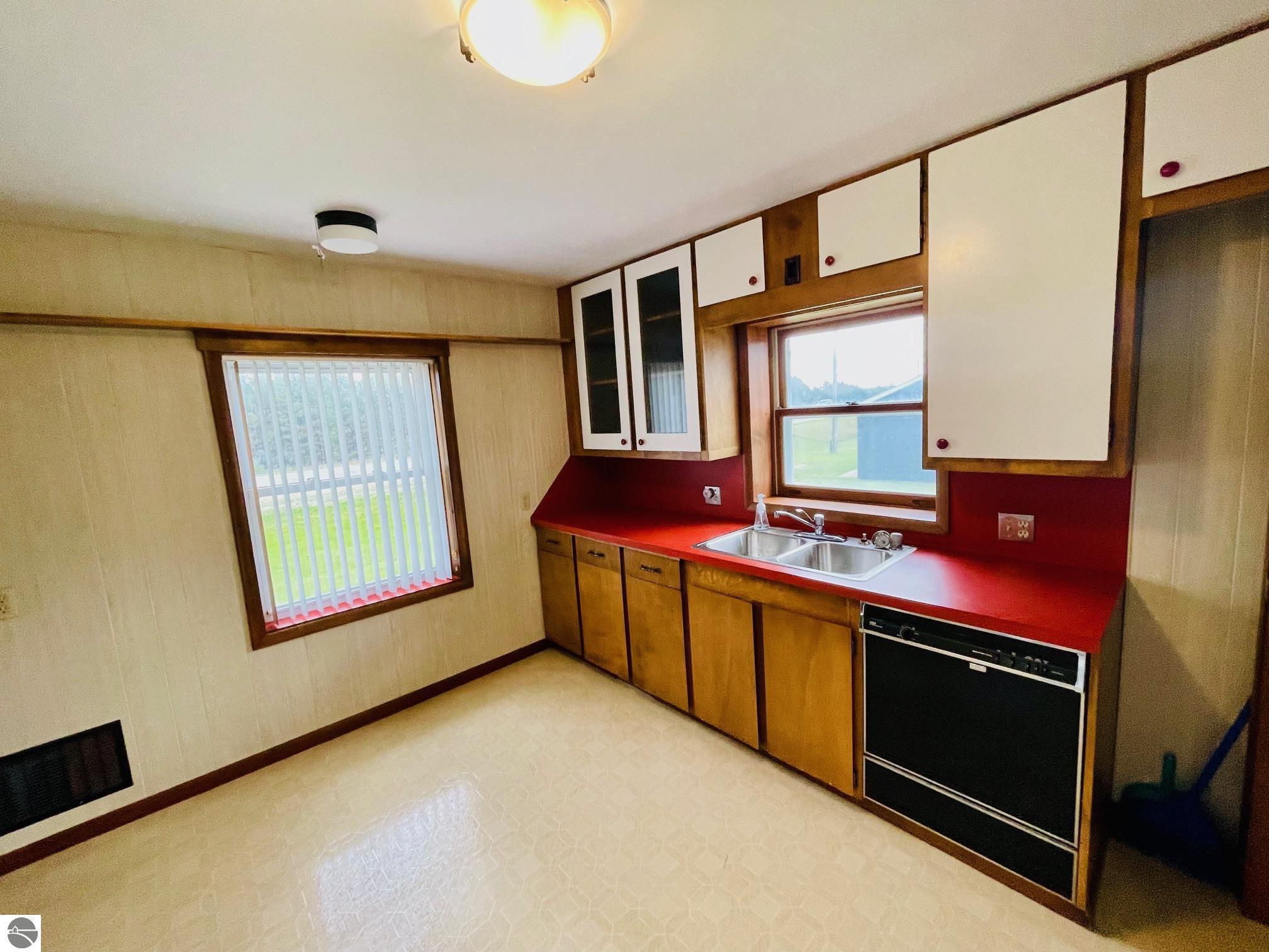 7848 S Us-131, Mancelona, MI 49659 — Photo 17