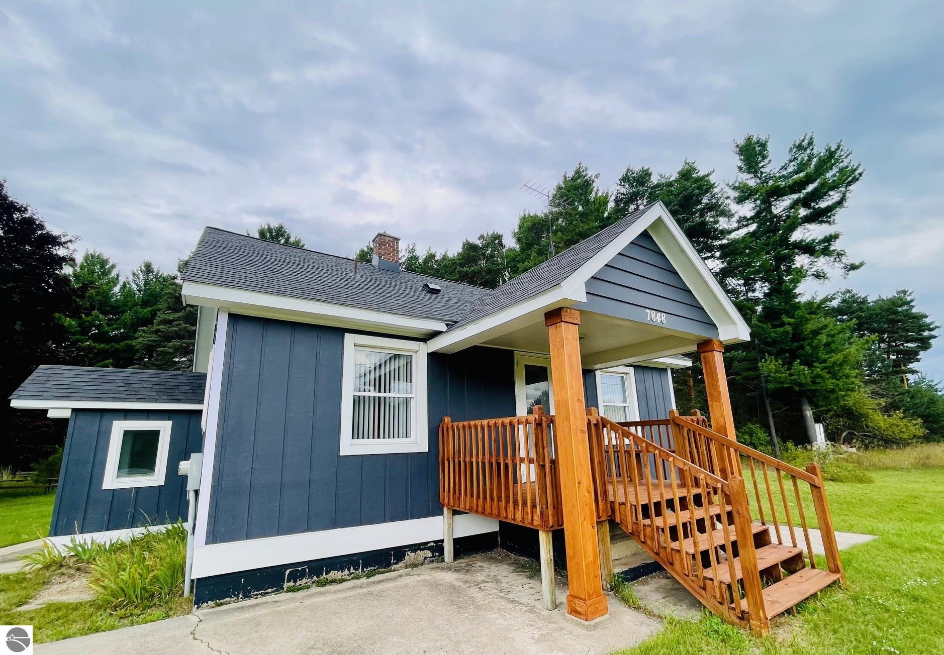 7848 S Us-131, Mancelona, MI 49659 — Photo 4