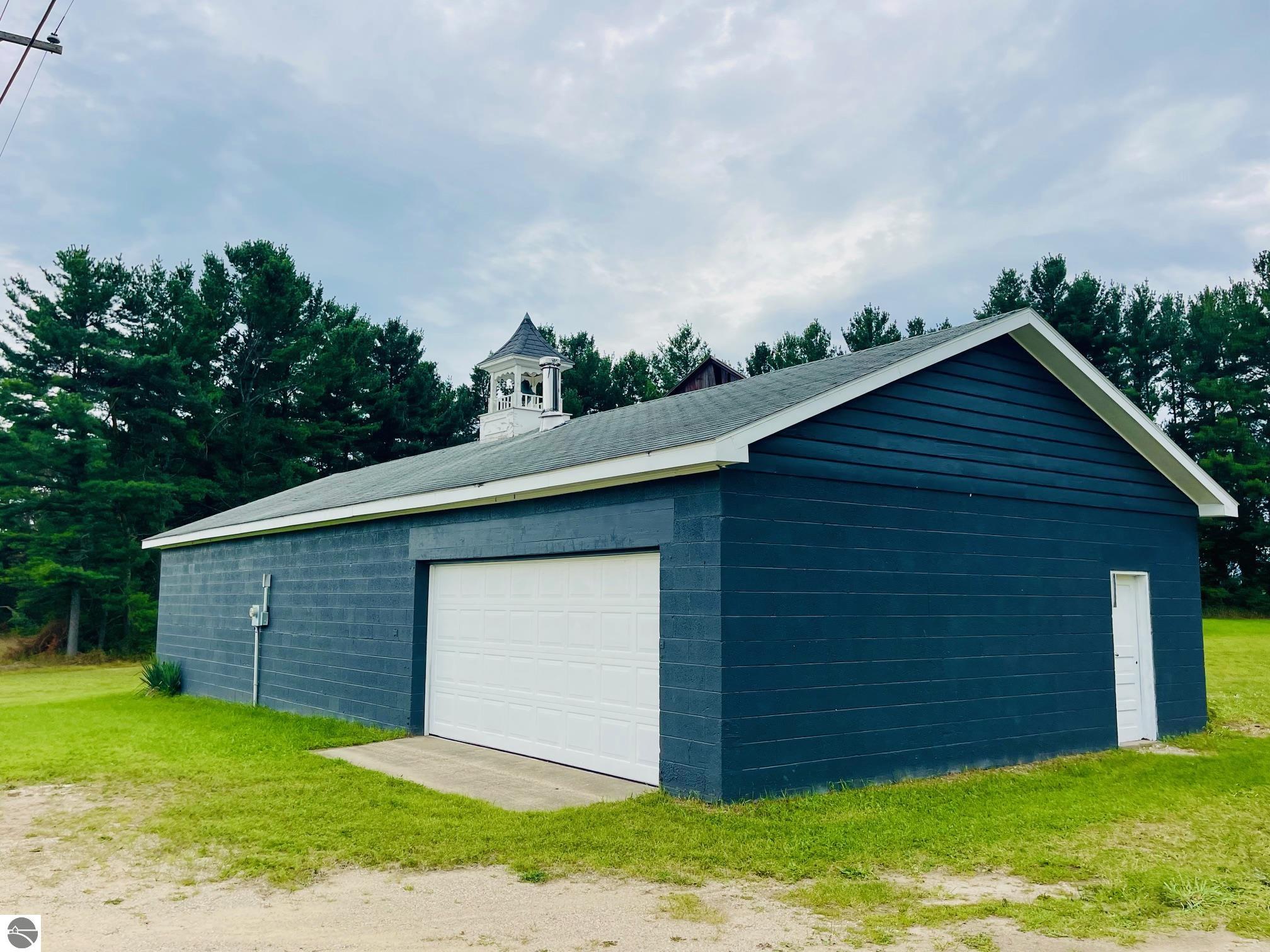 7848 S Us-131, Mancelona, MI 49659 — Photo 6