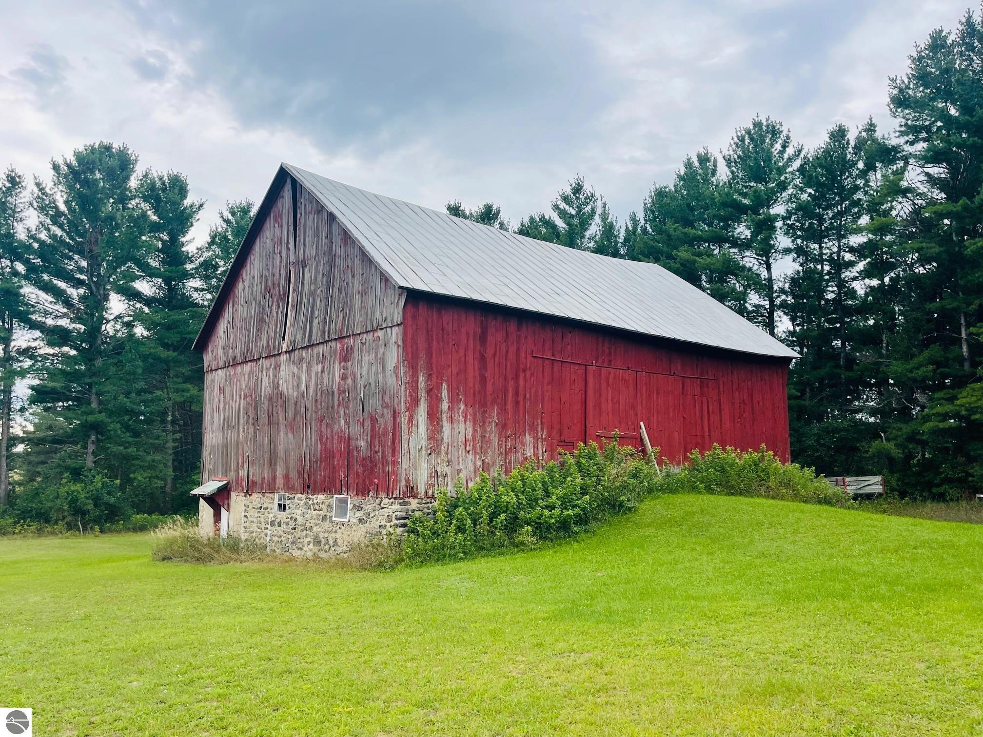7848 S Us-131, Mancelona, MI 49659 — Photo 7