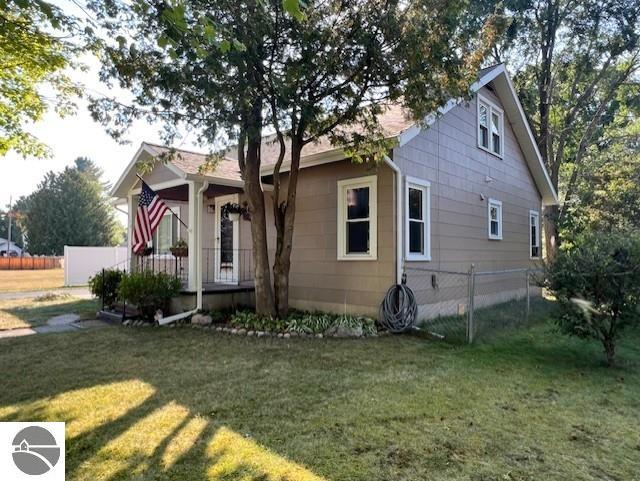 224 Fourth Avenue, Tawas City, MI 48763 — Photo 7