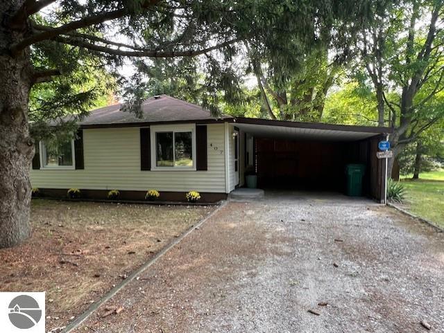 407 Twelfth Avenue, Tawas City, MI 48763 — Photo 5
