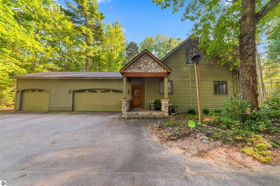 6993 NW Aarwood Road on Torch Lake