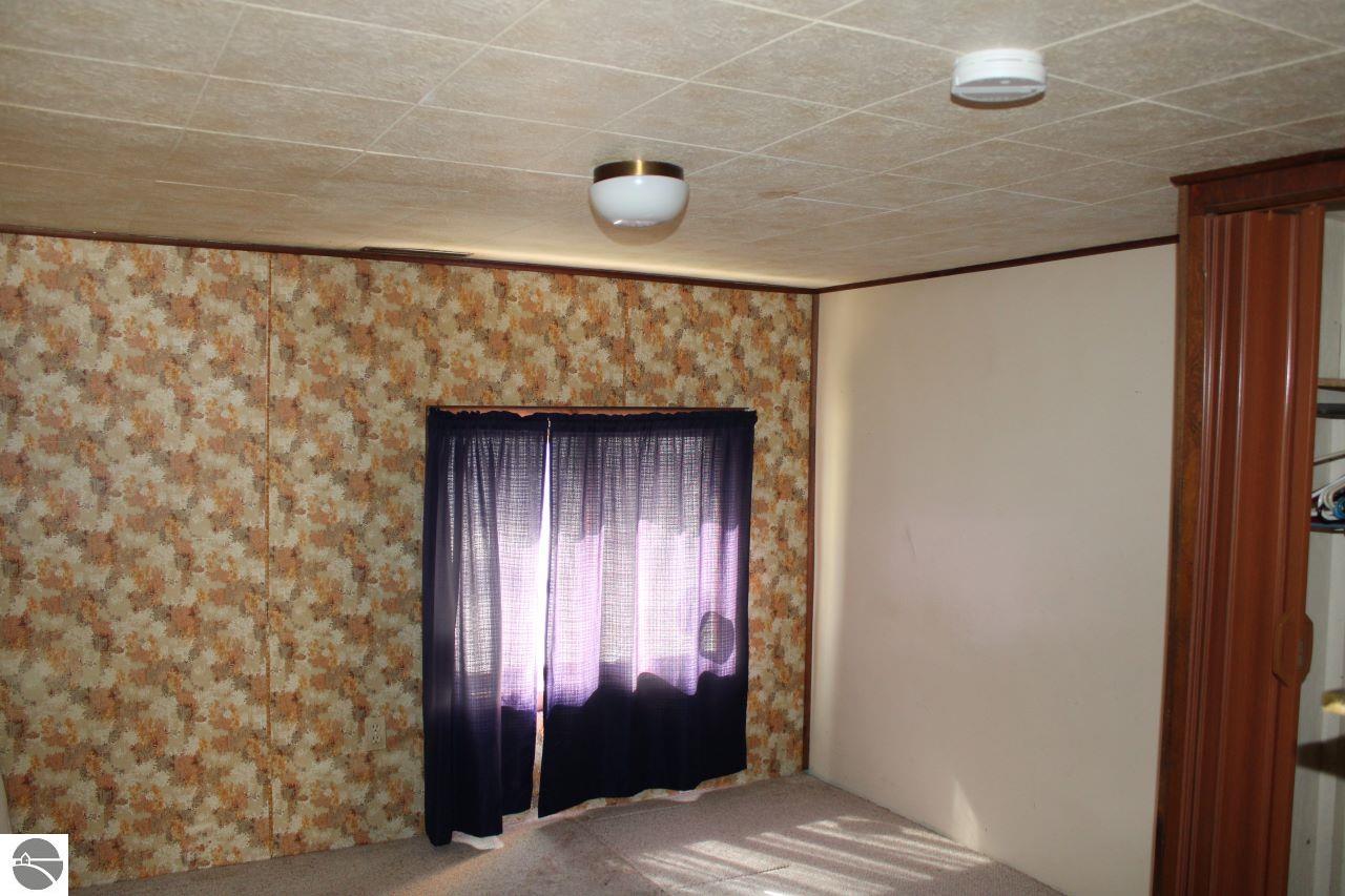 316 S Coral Street, Kalkaska, MI 49646 — Photo 14