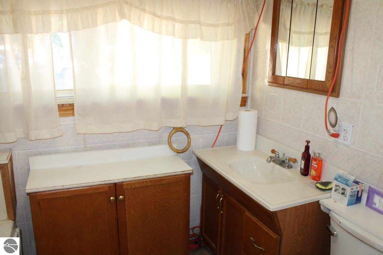316 S Coral Street, Kalkaska, MI 49646 — Photo 32